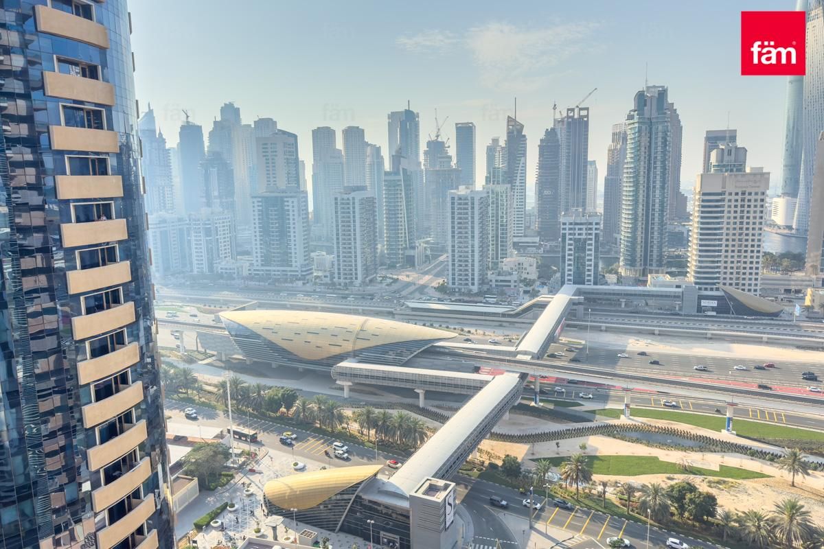 Open space | Dmcc license | Book a viewing now