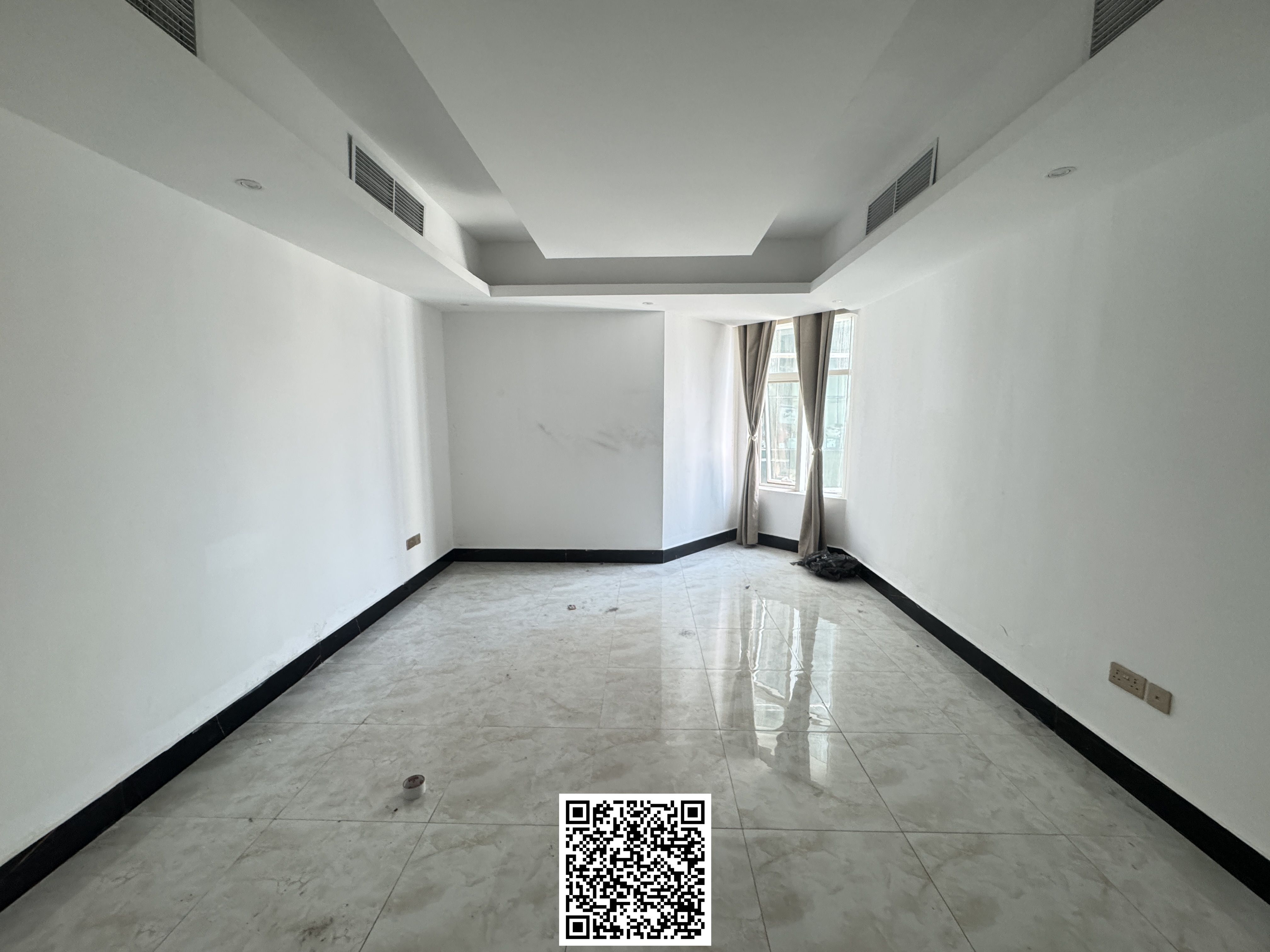 STUDIO FOR SALE WITH PARKING IN HORIZON TOWER CLOCK TOWER VIEW