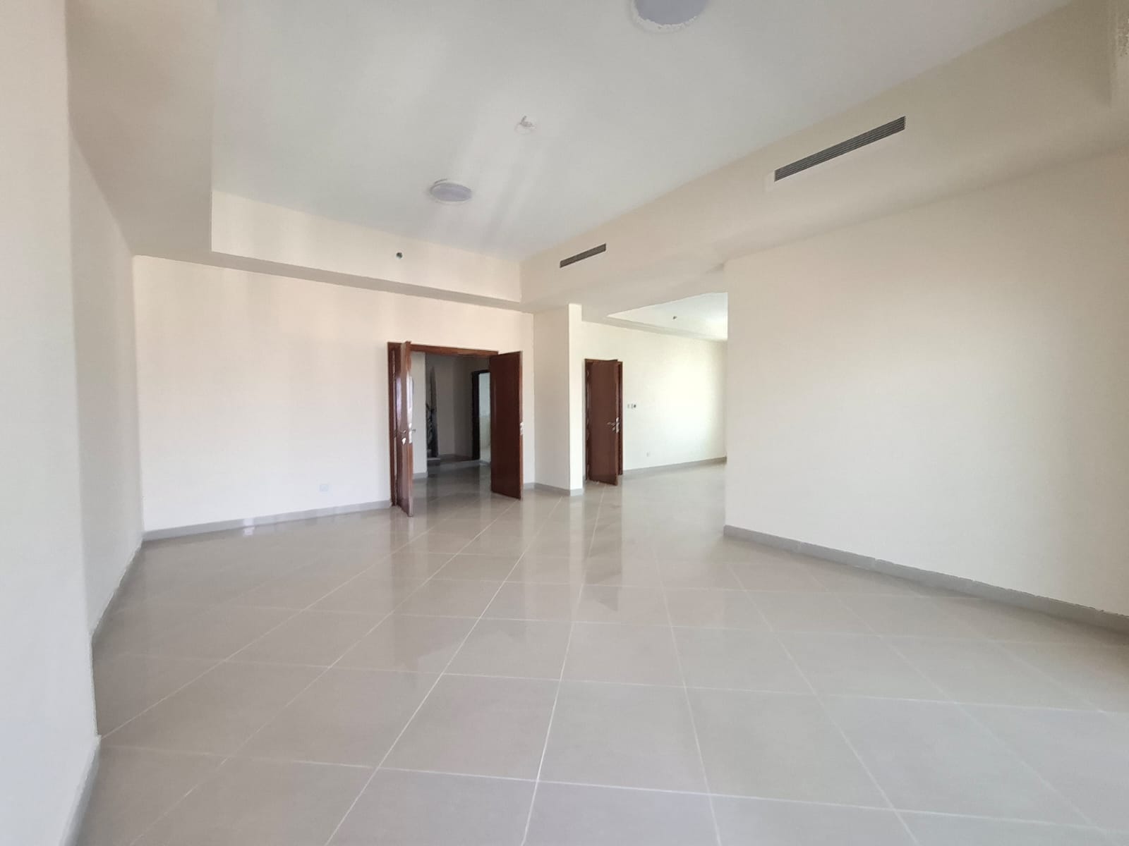 Duplex 4BHK | Extra Spacious Layout | Corniche View | Lavish Unit | Ready To Move