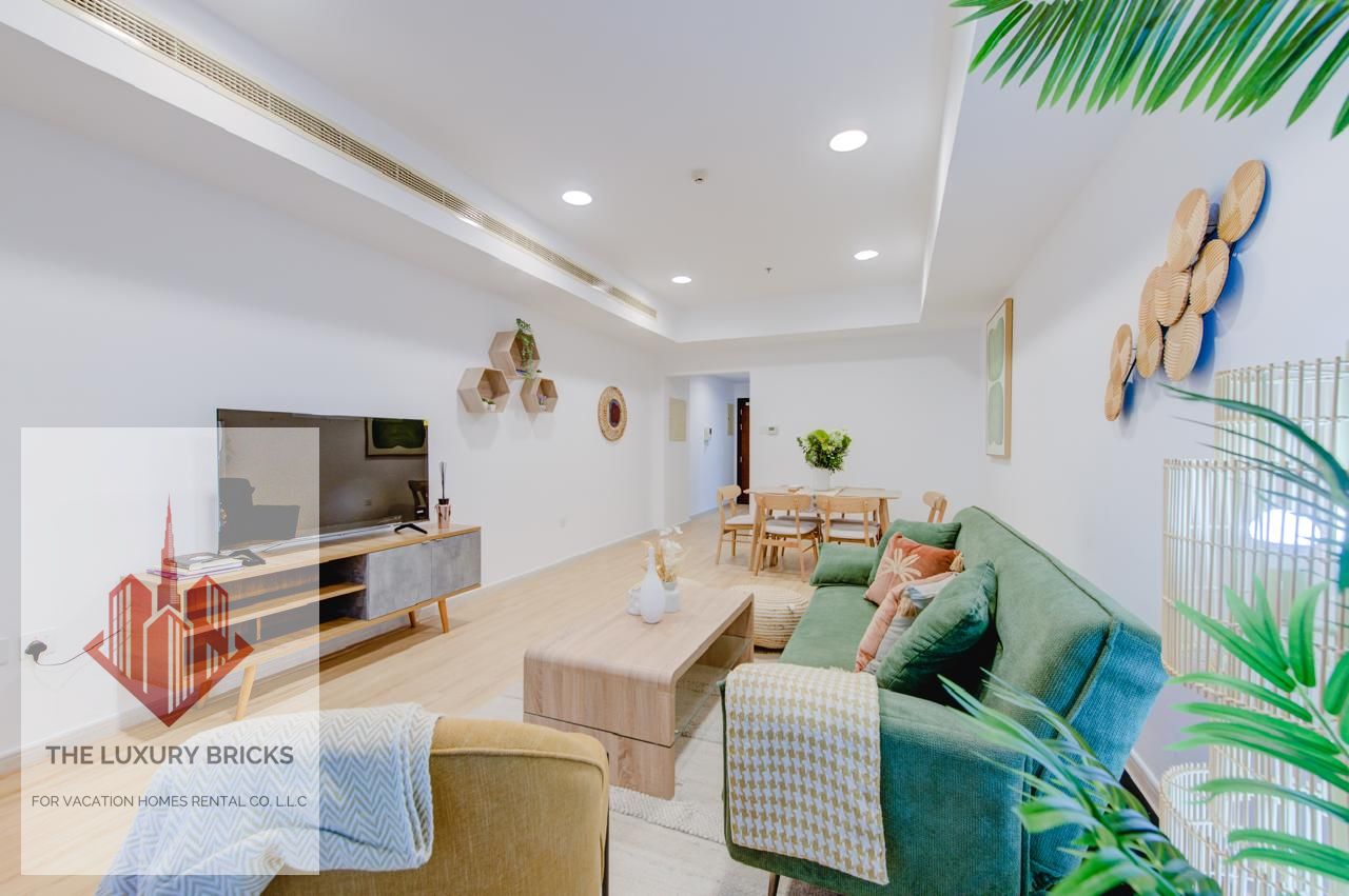 Boho-Style 2BR Apartment | Pool & Jacuzzi | Game Room | 6 people allowed