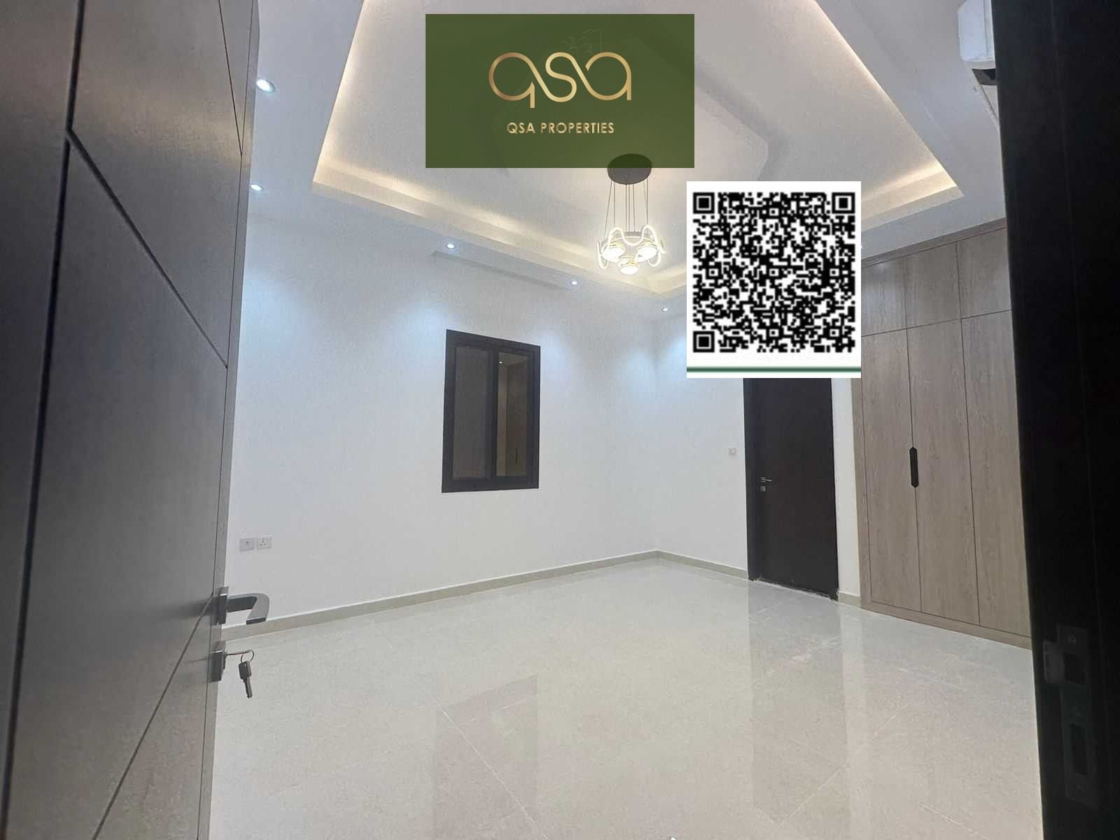 Luxurious villa seven bed room one majlis nine bathroom one made room inside one outside five car parking available for sale