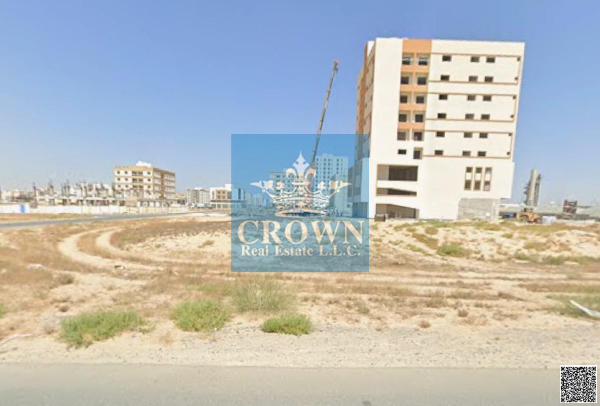 MAIN ROAD || PRIME LOCATION || CENTER PLOT || 100% FREEHOLD || BEST LOCATION