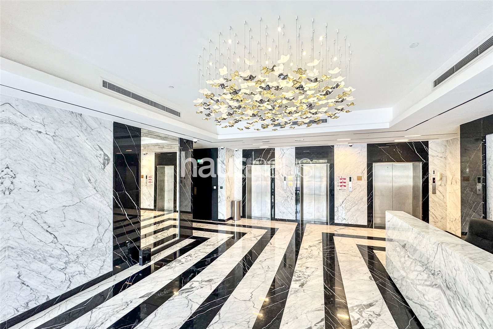 Duplex | 3 Bedroom | Modern Interiors