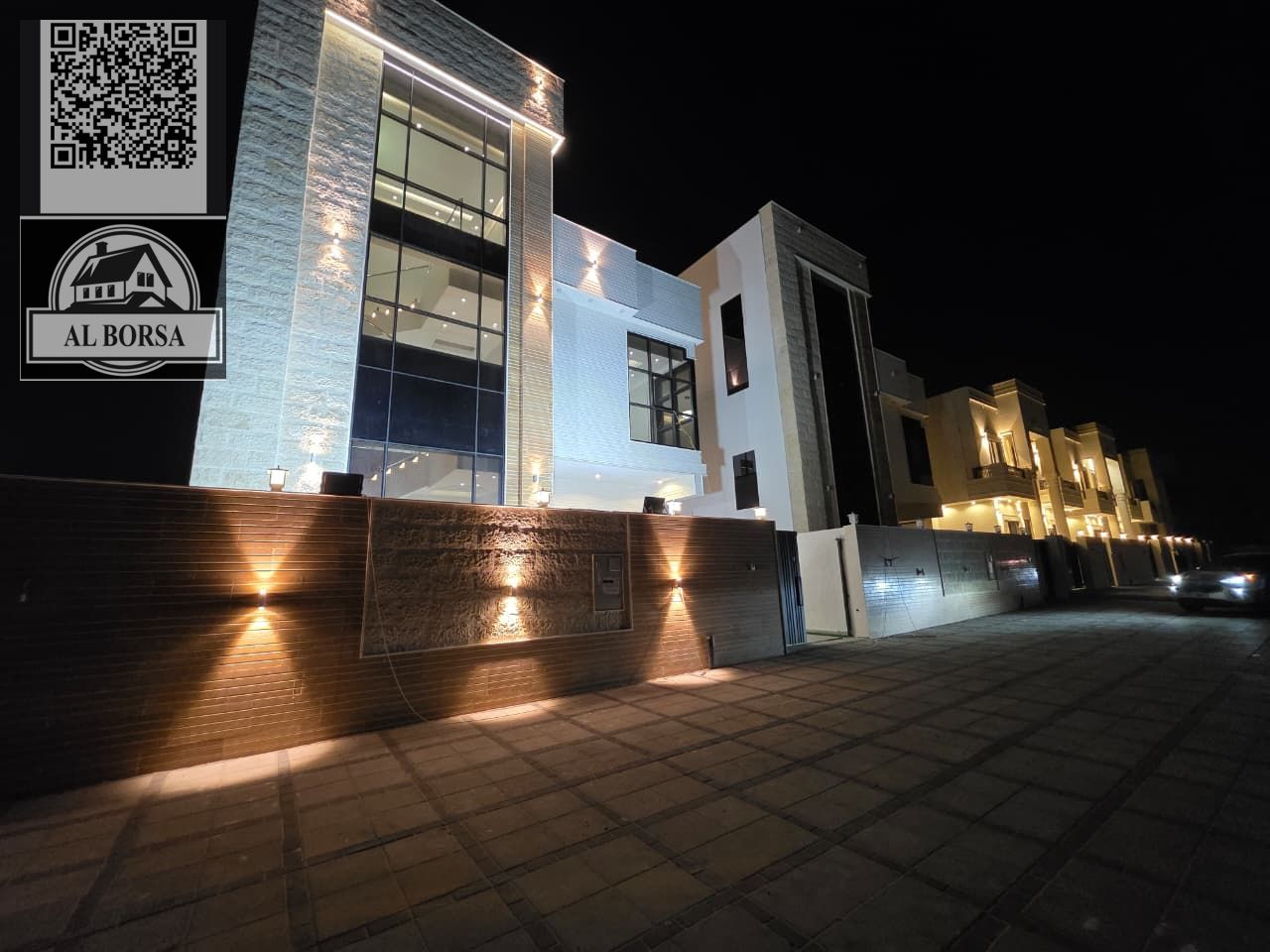Luxury villa for sale in Al Helio area - Ajman Location: Main Street, 10-meter front setback Land area: 3,014 square feet Building area: 4,25