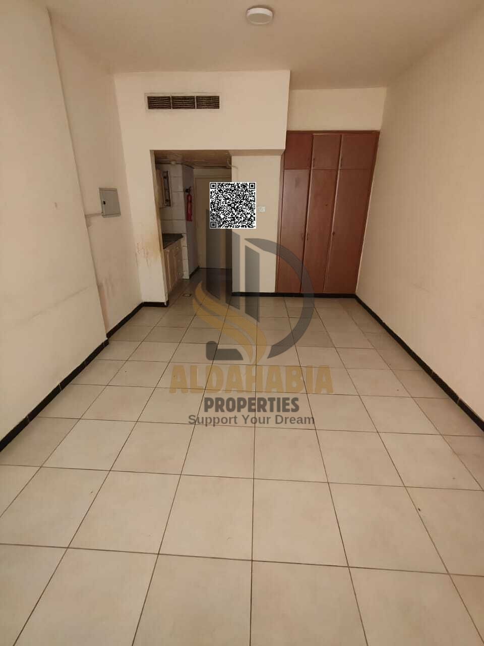 Spacious Studio for Annual Rent in Al Nuaimiya 2 – Prime Location on King Faisal Street