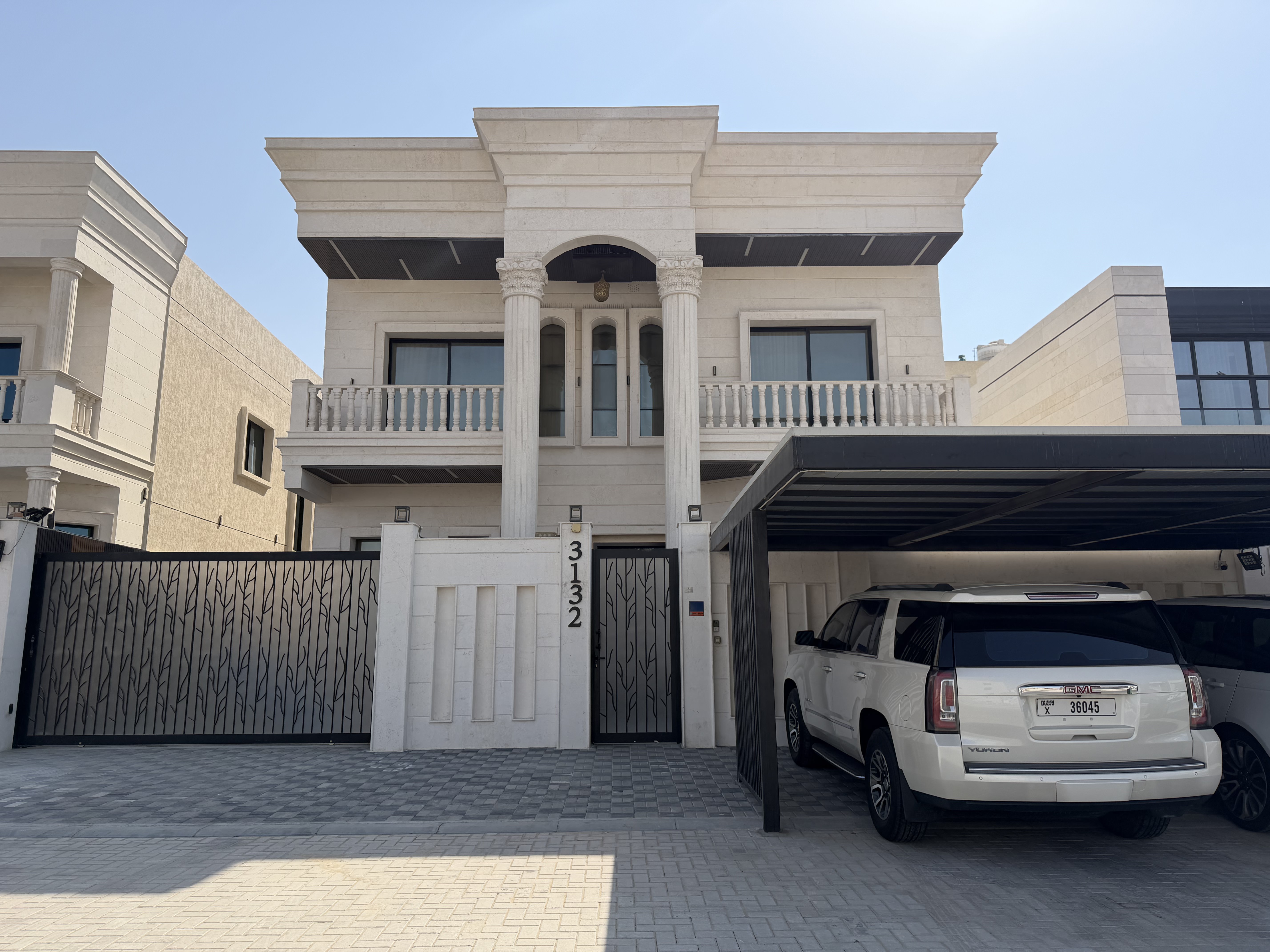 FURNISHED VILLA FOR SALE 5 BEDROOM AND MAJLIS AND HALL IN AL-ALIA AREA SUPER DELUXE