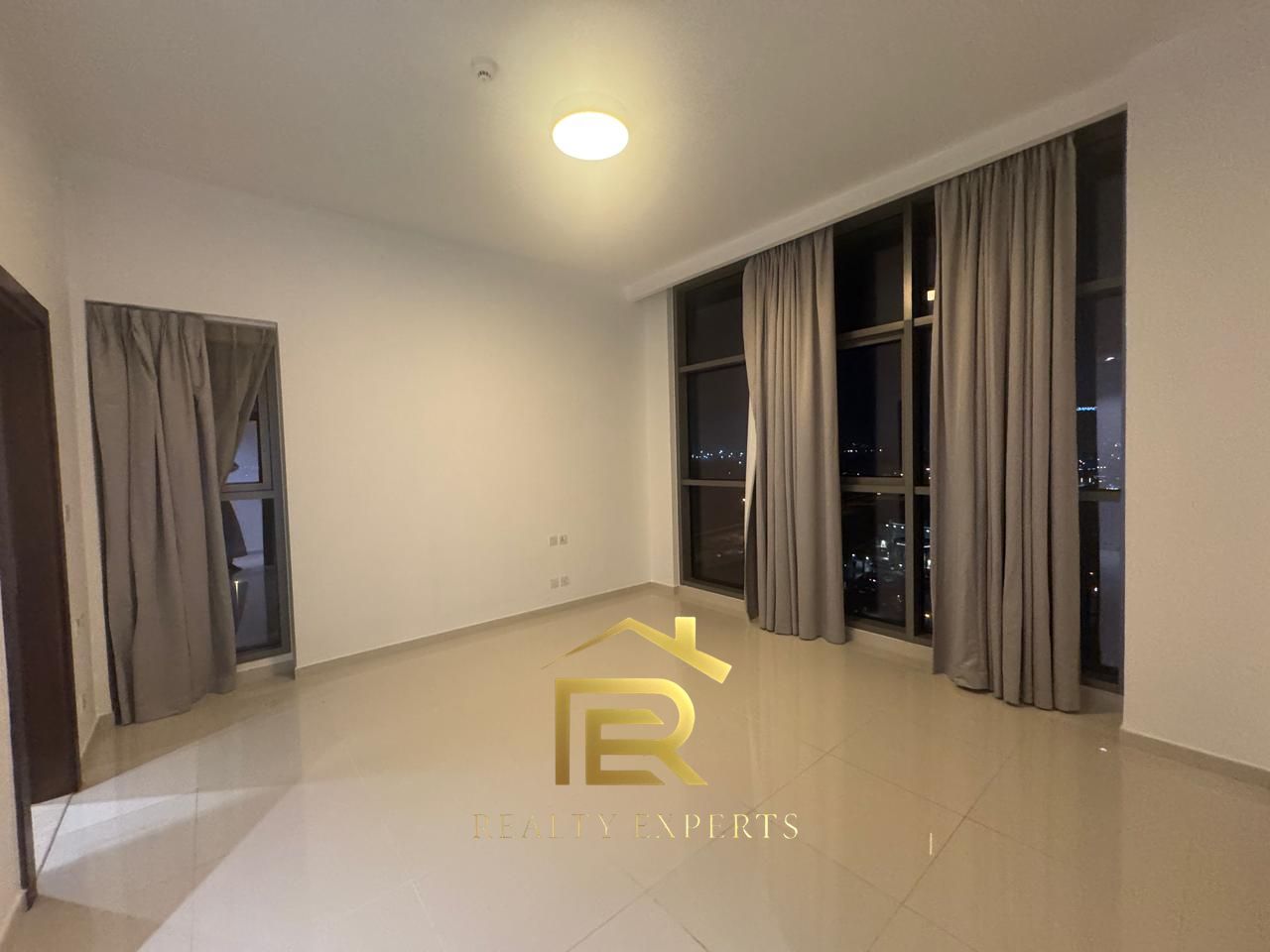 1BHK Apartment for Rent in Promenade 2A, Damac Hills – AED 75,000 per year