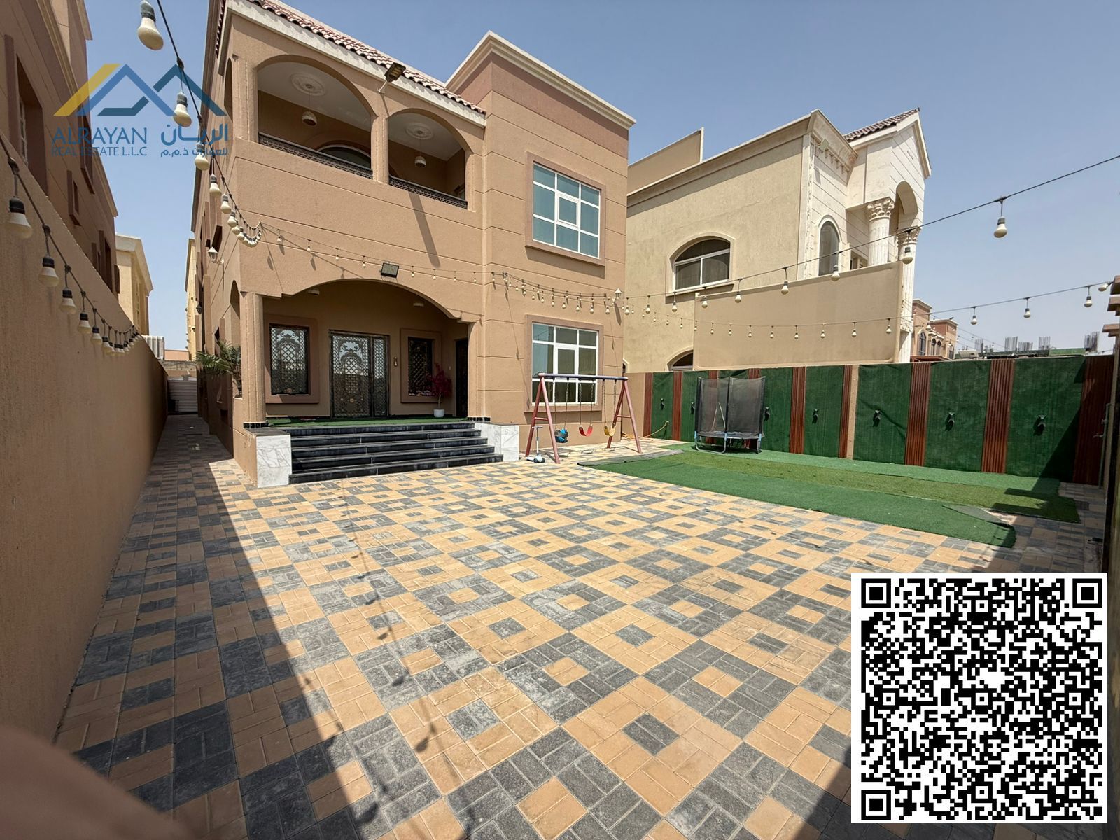 With water, electricity and air conditioning on a neighbor's street with a large setback and personal finishes