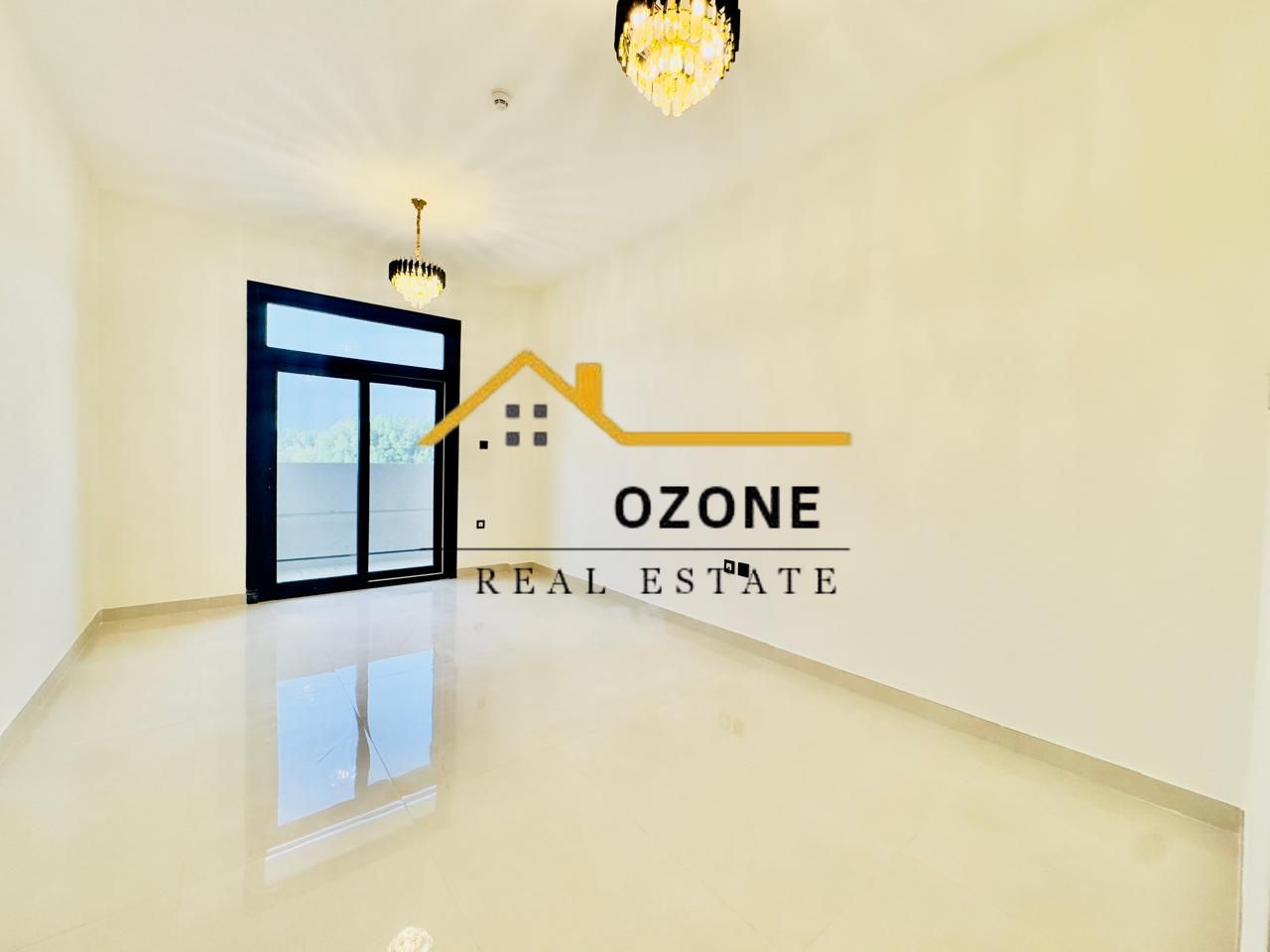 Brand new || Luxurious interior || wardrobes || Free parking Outside || Master room