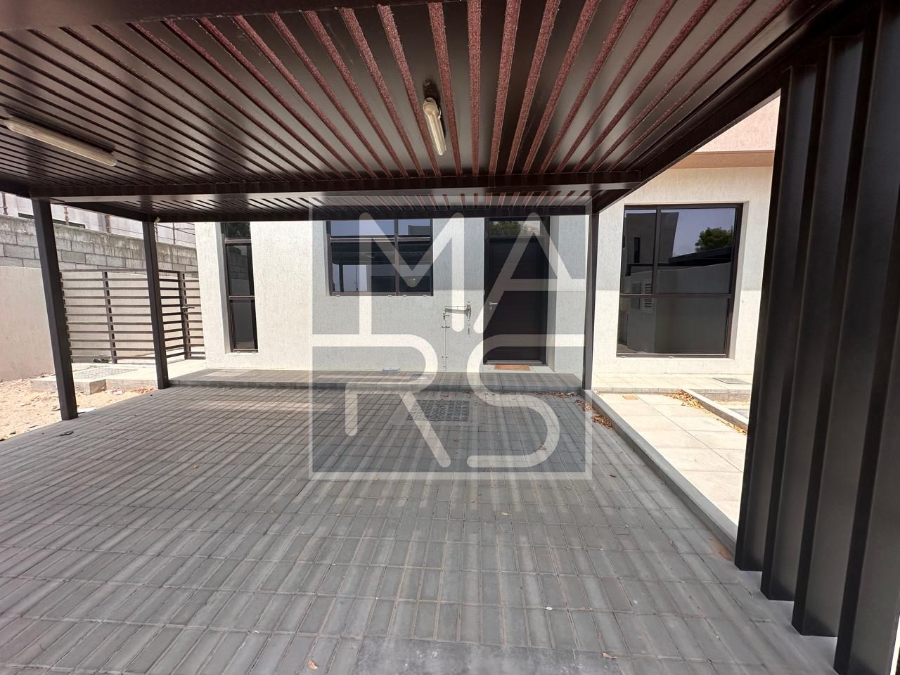 Single row 4bhk Corner l Prime Location l biggest layout