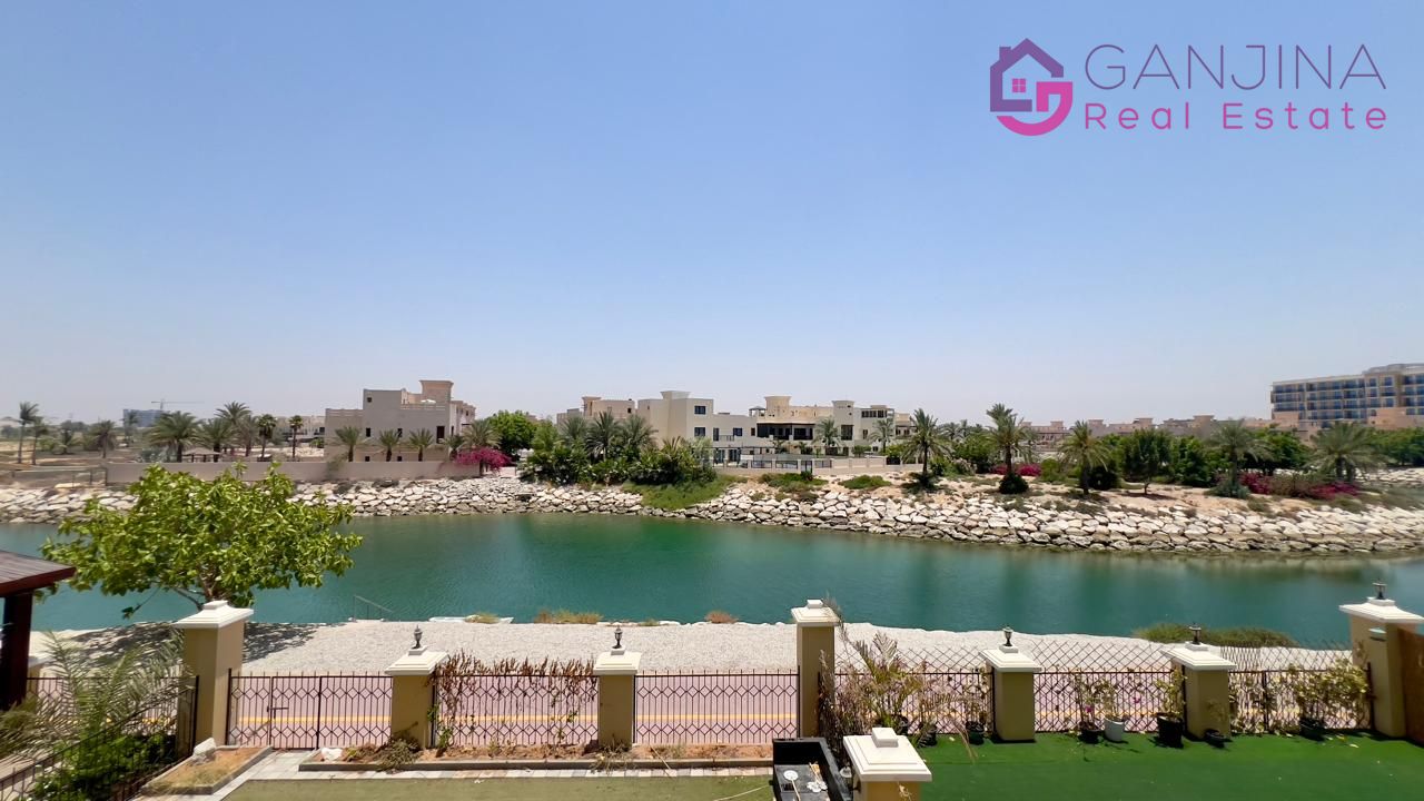 Spacious Townhouse for rent inn Al Hamra Village | 4BHK + Maid's room | Stunning Lagoon View