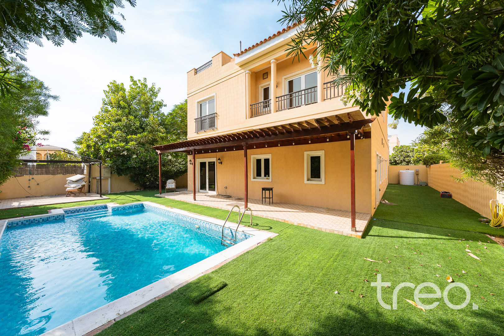 Type A2 | Well Maintained | Refurbished Pool