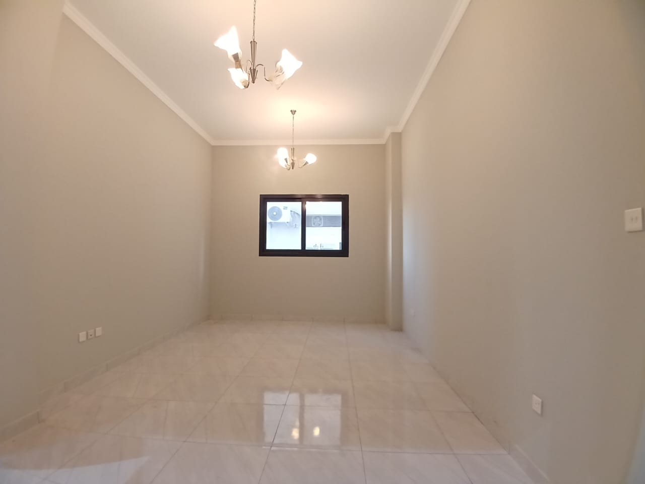 SPECIOUS BRIGHT LIKE NEW 1 BEDROOM HALL 2 BATHROOM READY TO MOVE FOR FAMILIES OUTSIDE COMMUNITY 38K