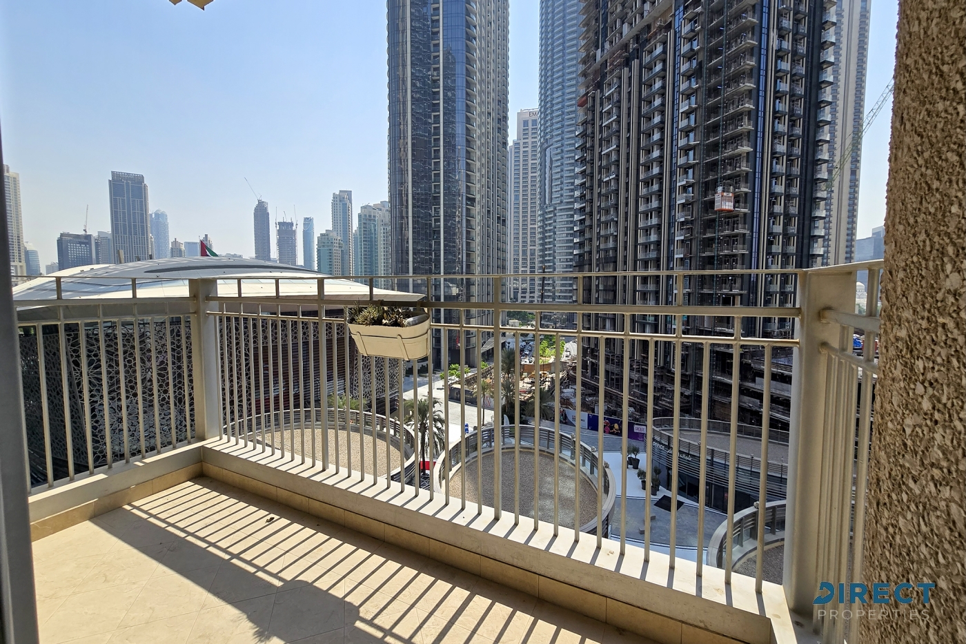 Prime Location | Bright Unit | Ready To Move In