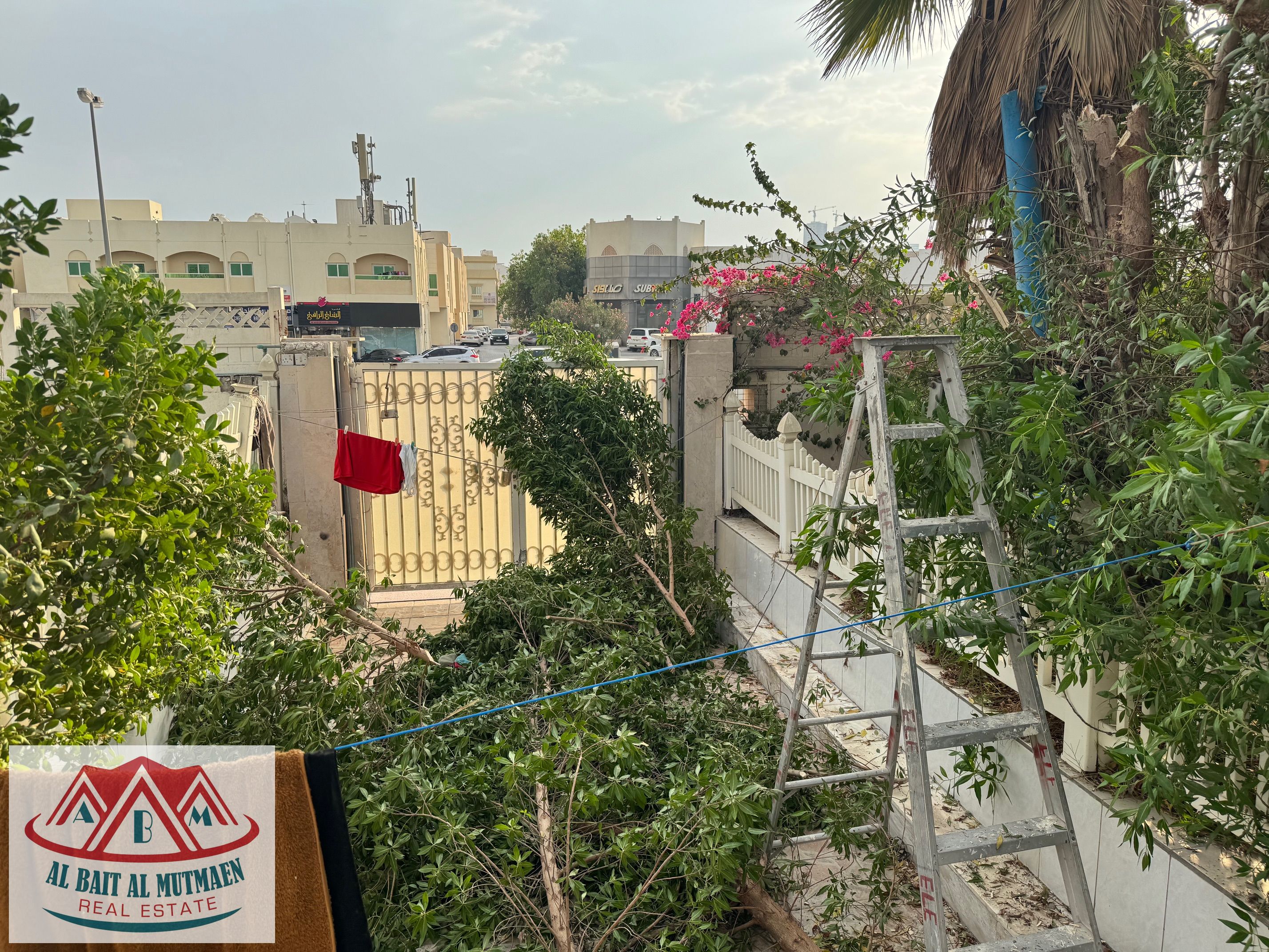 Residential and commercial corner villa on the main street in Al Fayhaa
