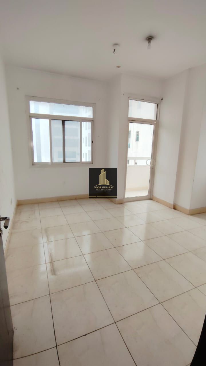 Luxury 1BHK with Balcony near Ansar Mallwith 4 cheque