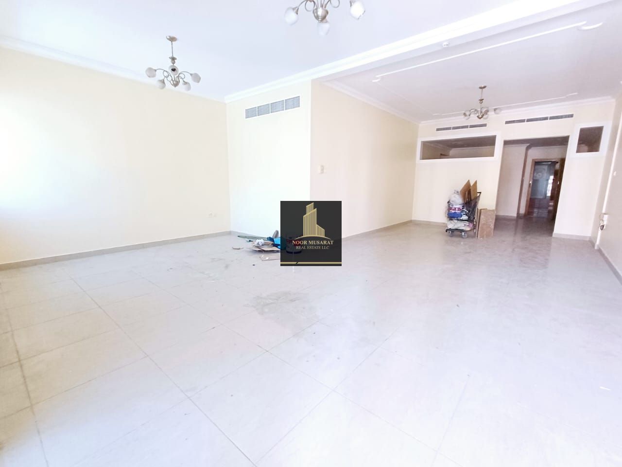 Luxury 3 bhk apartment with Master Room. Balcony. Maid room. Walldrops Near Nahda park with 4 cheque