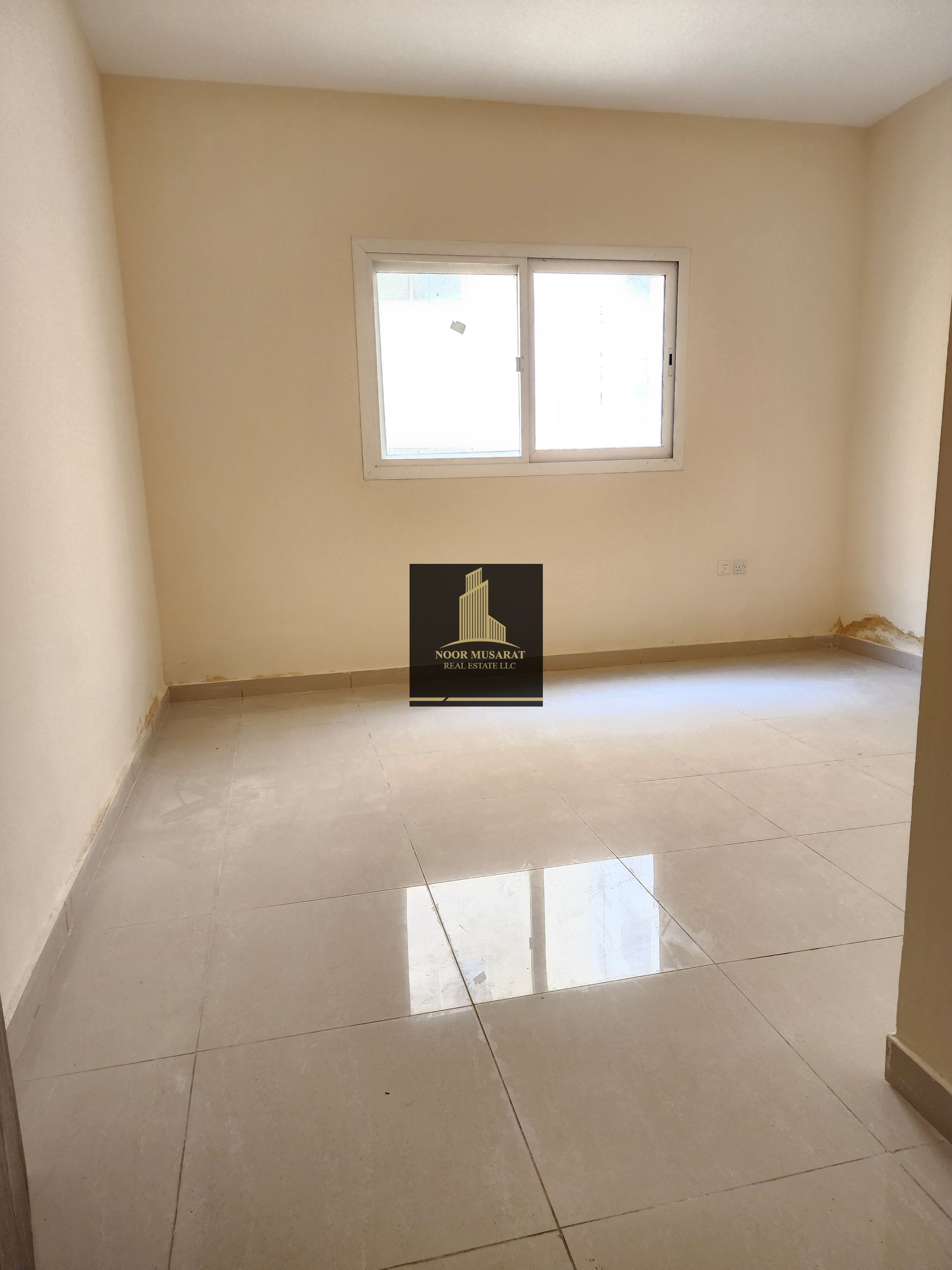 Family & Neat and Clean Building*2bhk with balcony just in 46k Near KFC in Al Nahda Sharjah Call Abbas