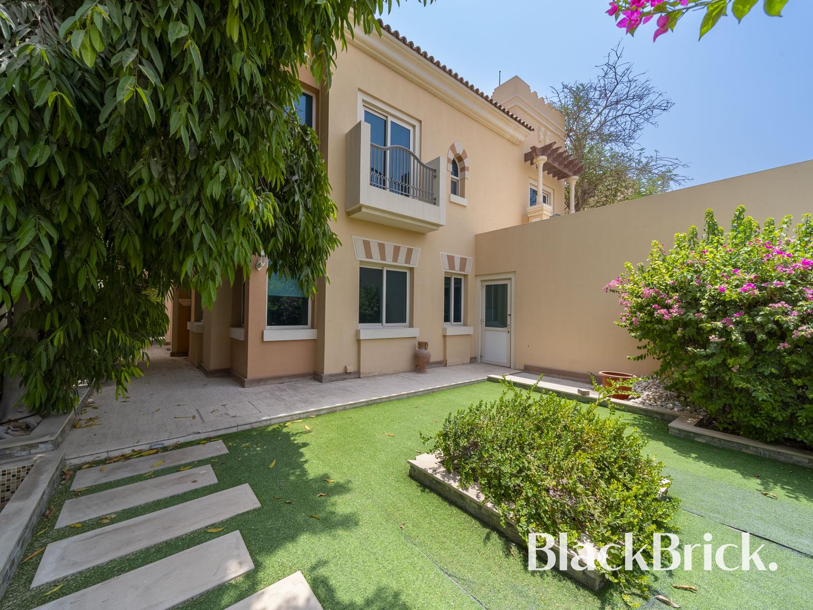 Stunning Villa | Spacious Layout | C1