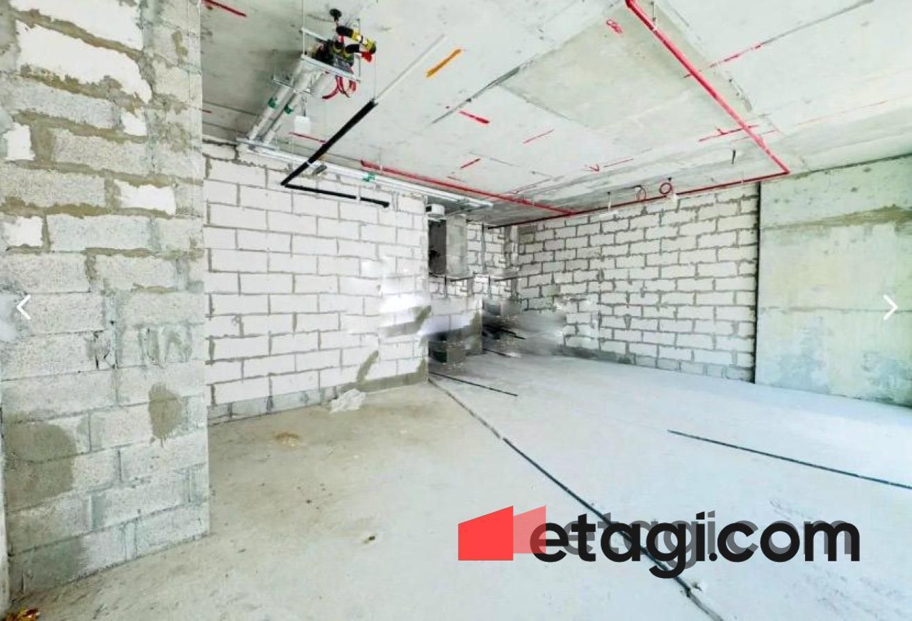 Spacious Office for Rent | Shell and Core | Vacant