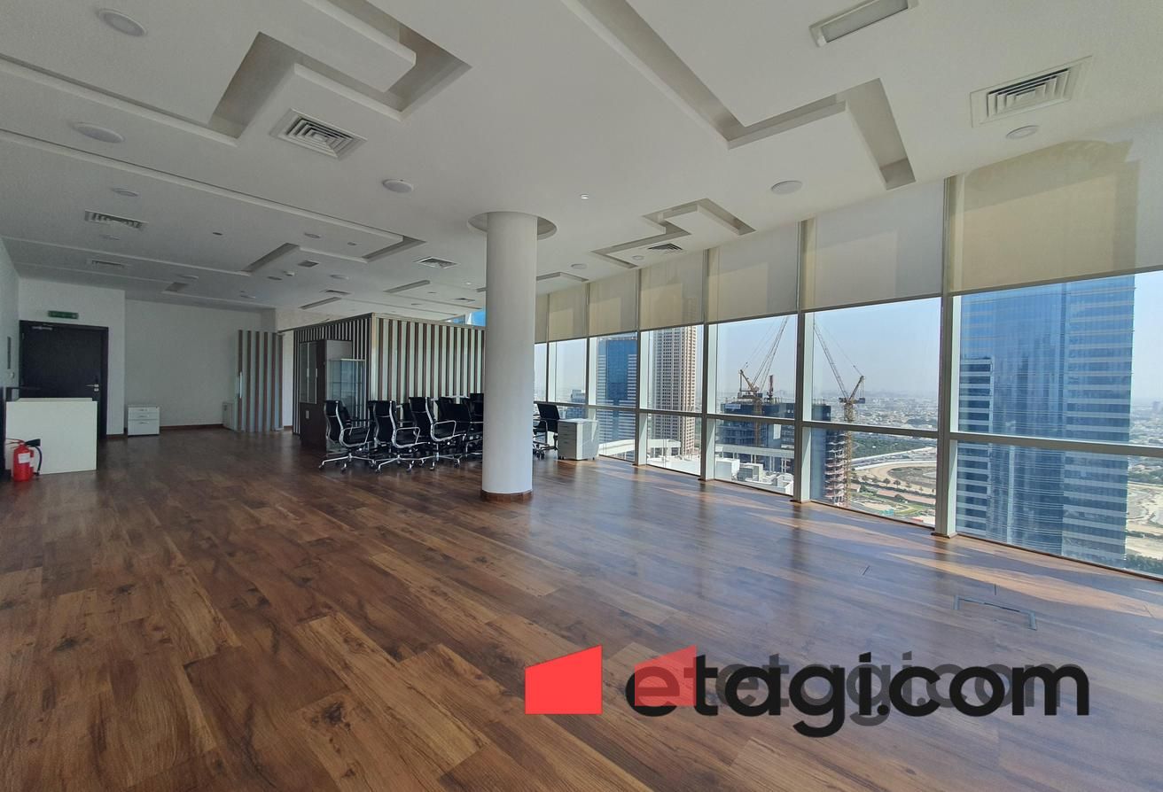 Vacant | Near Metro | 4 Cheques | Wooden Floor
