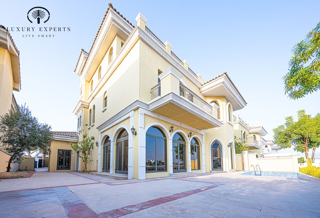 5BR | Atrium | 3 Floors | Beach Access