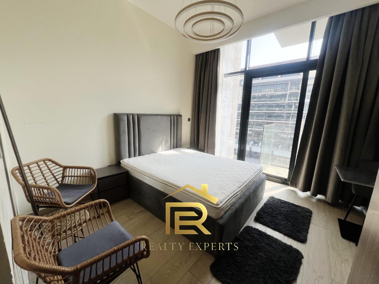 FULLY FURNISHED STUDIO | CHILLER FREE | VACANT