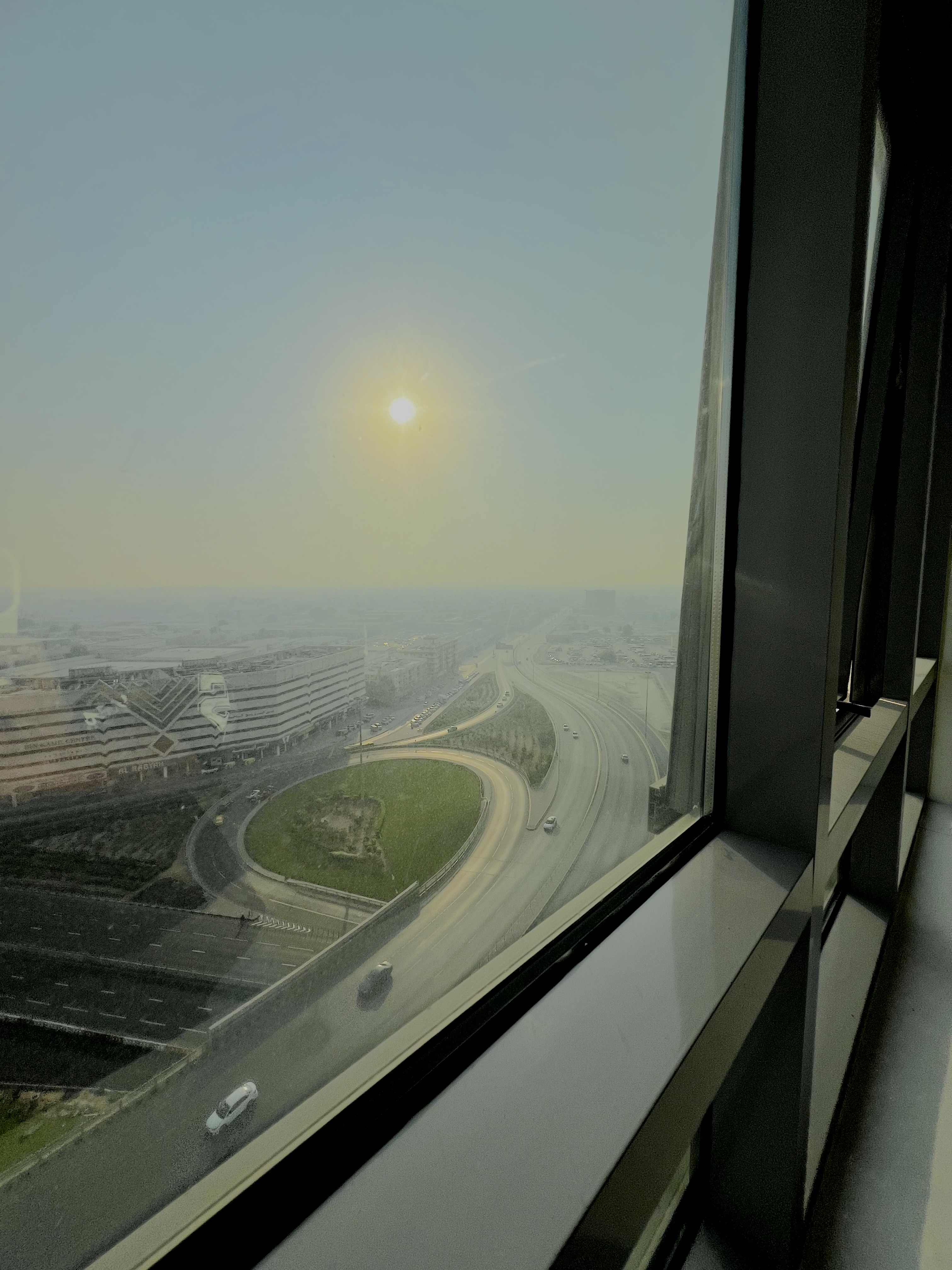 1 BHK APARTMENT MASTER BED ROOM CENTRAL AC CLOSE TO SHARJAH CITY BIG HALL CENTER NEAR TO SUBWAY BUS STOP NEAR TO CORNISH BIG TOWER PRICE ONLY 38999