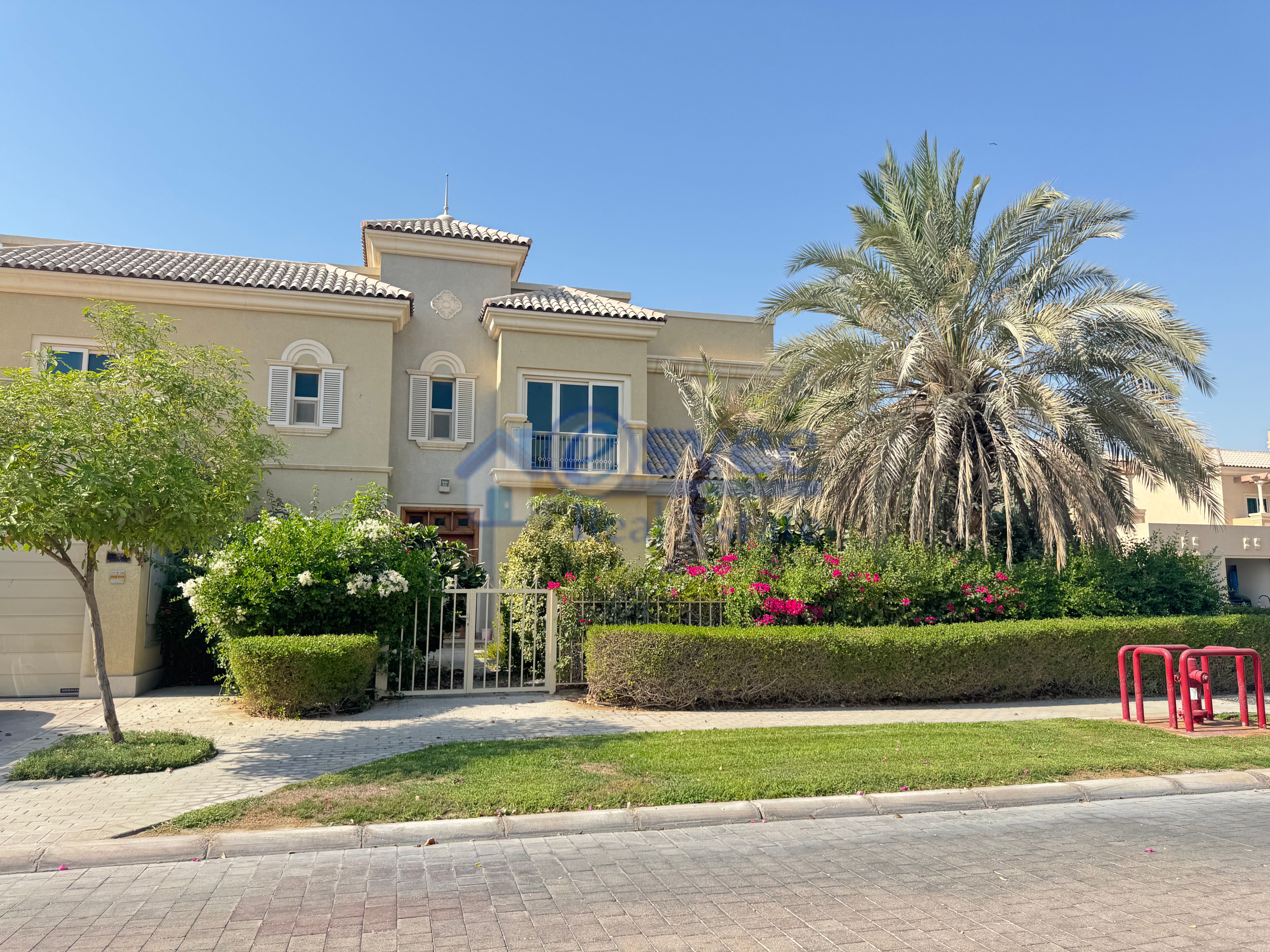Golf View Facing 5 Bed Room Spacious Villa Available for Rent in Esmeralda