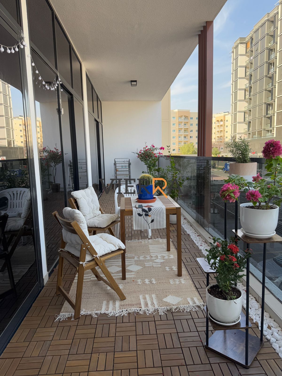 Fully furnished l Big balcony l Stunning view