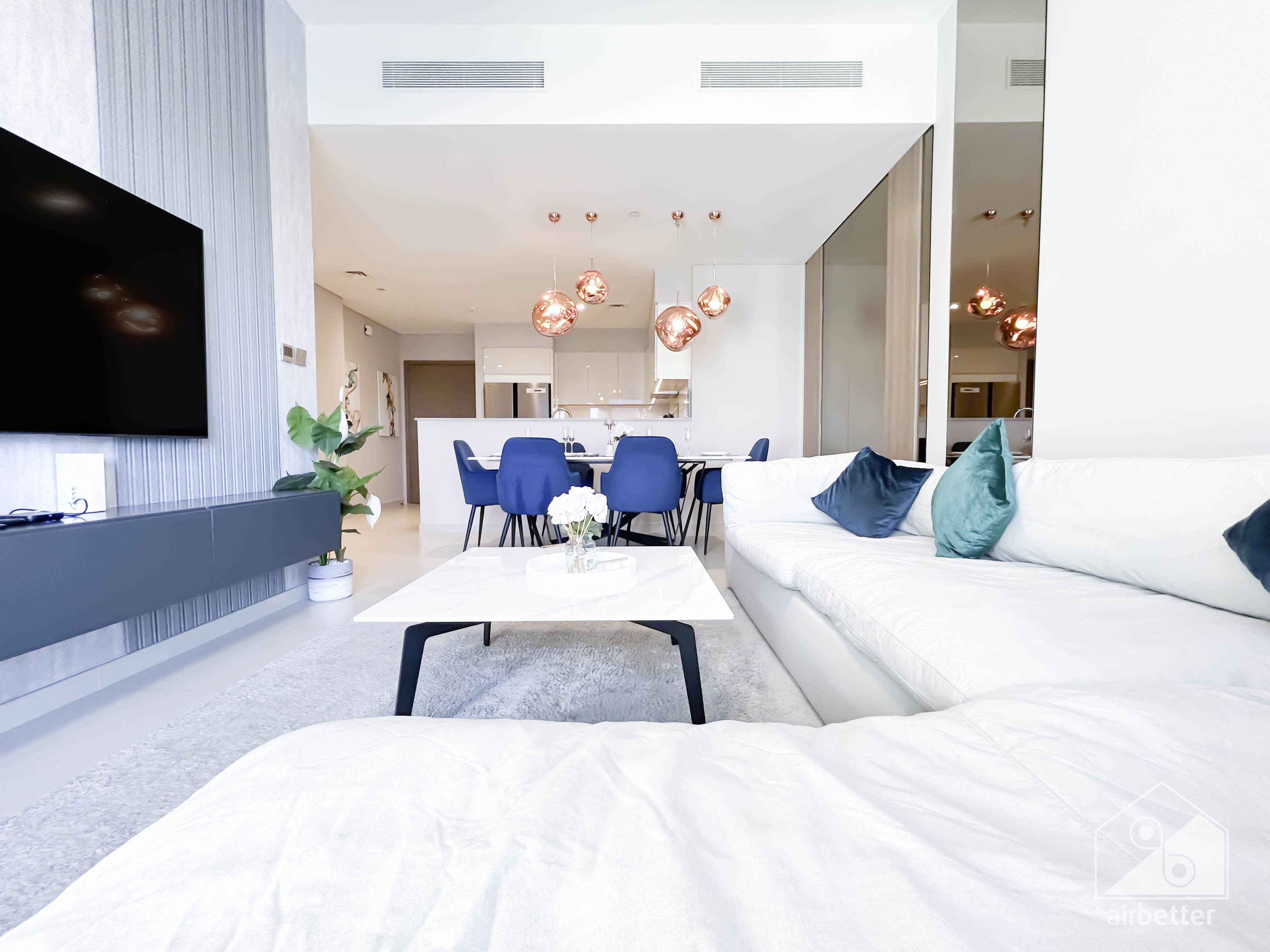 Luxury Burj Royale Downtown 3.5 Bedroom Balcony Incl All bills & Weekly cleaning