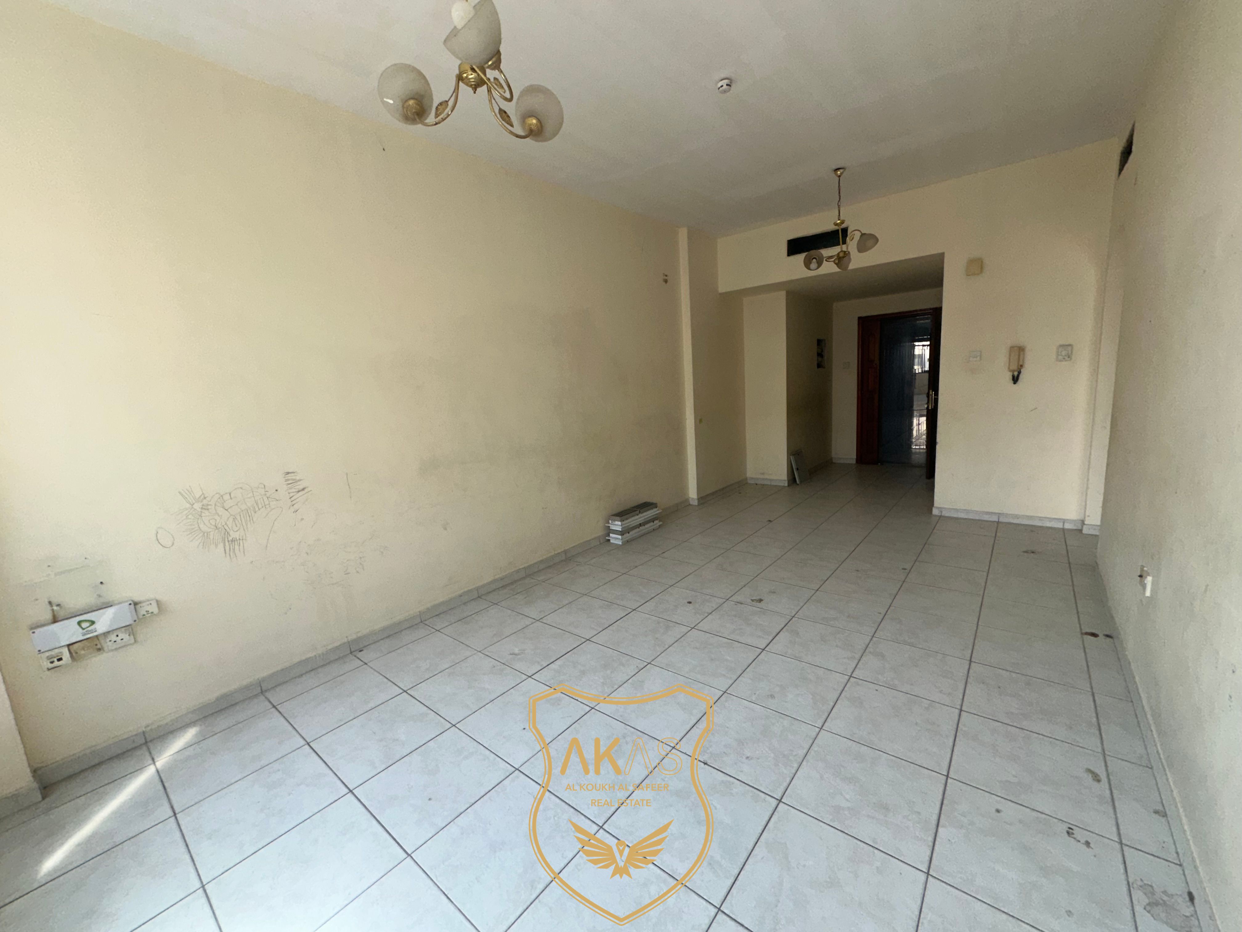 Spacious 1BHK Apartment Near Mahata Park & Everyday Shopping Mall