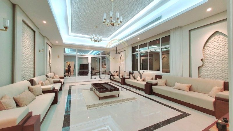 Fully Furnished |Luxury Villa|Swimming Pool Lift