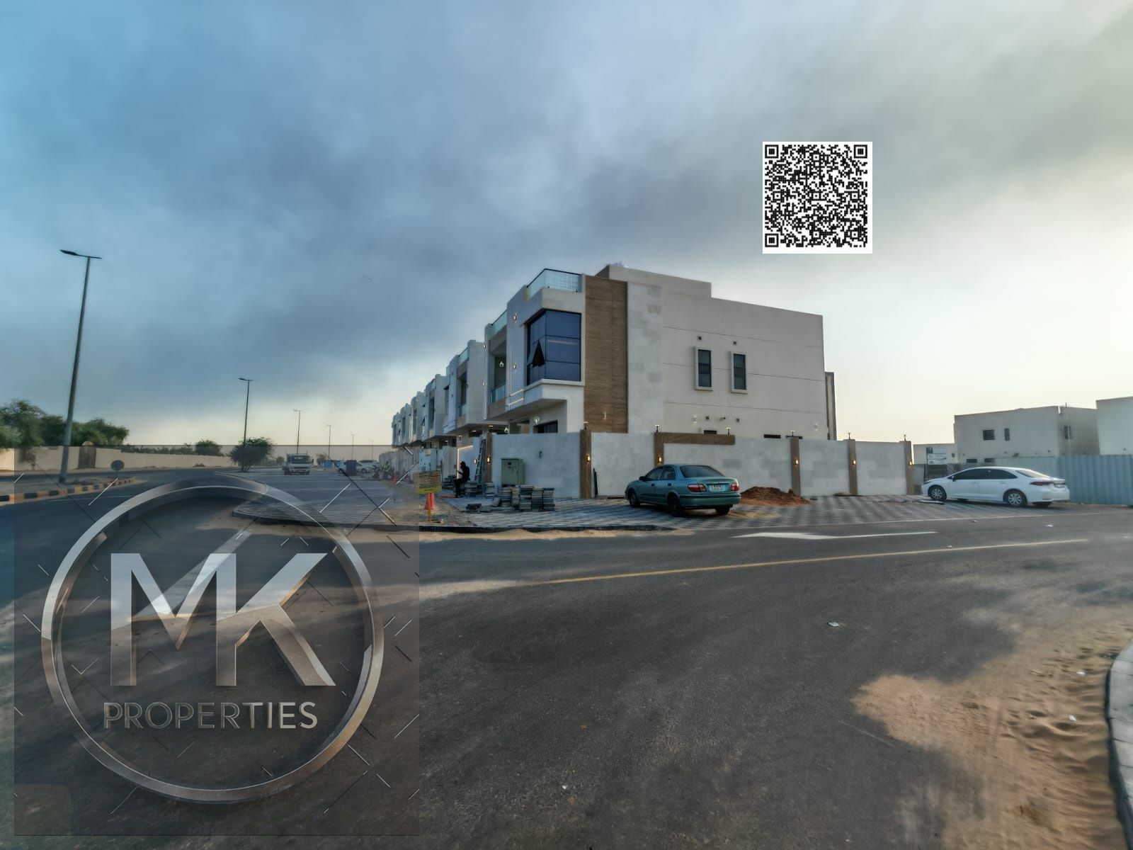 OWN YOUR DREAM VILLA / On Main Road / Brand New / 2 Side Corner / 18 Metter Parking Space / Luxurious Style Executive Design for sale in Al Helio 2.