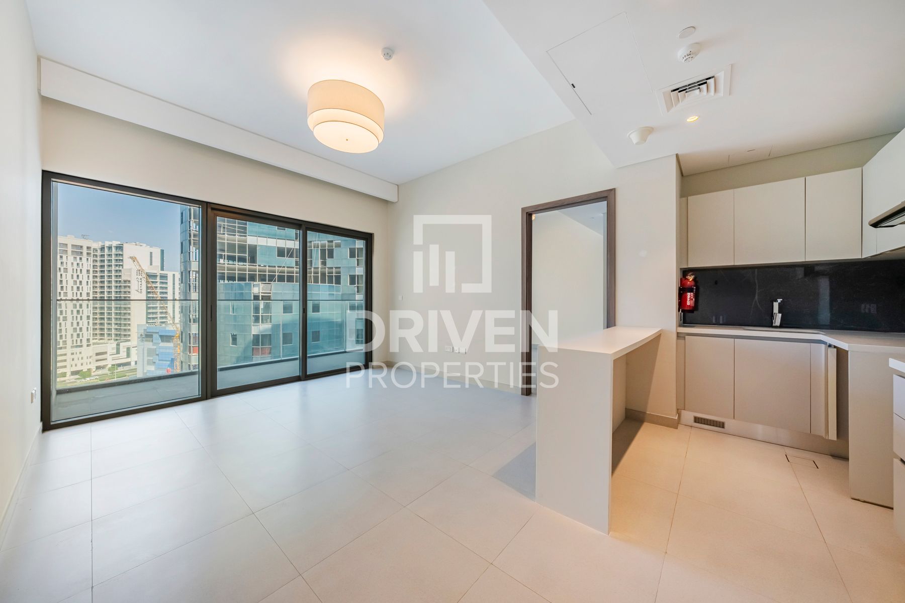 Burj Khalifa View | Mid Floor | Prime Amenities