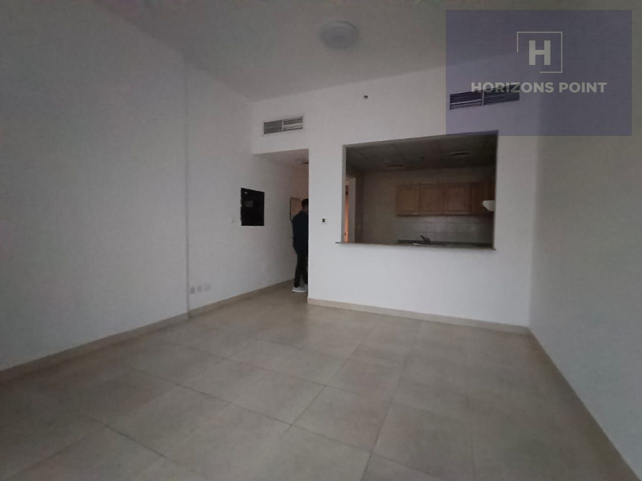 Spacious- Large Size Studio Available for Rent in DSO