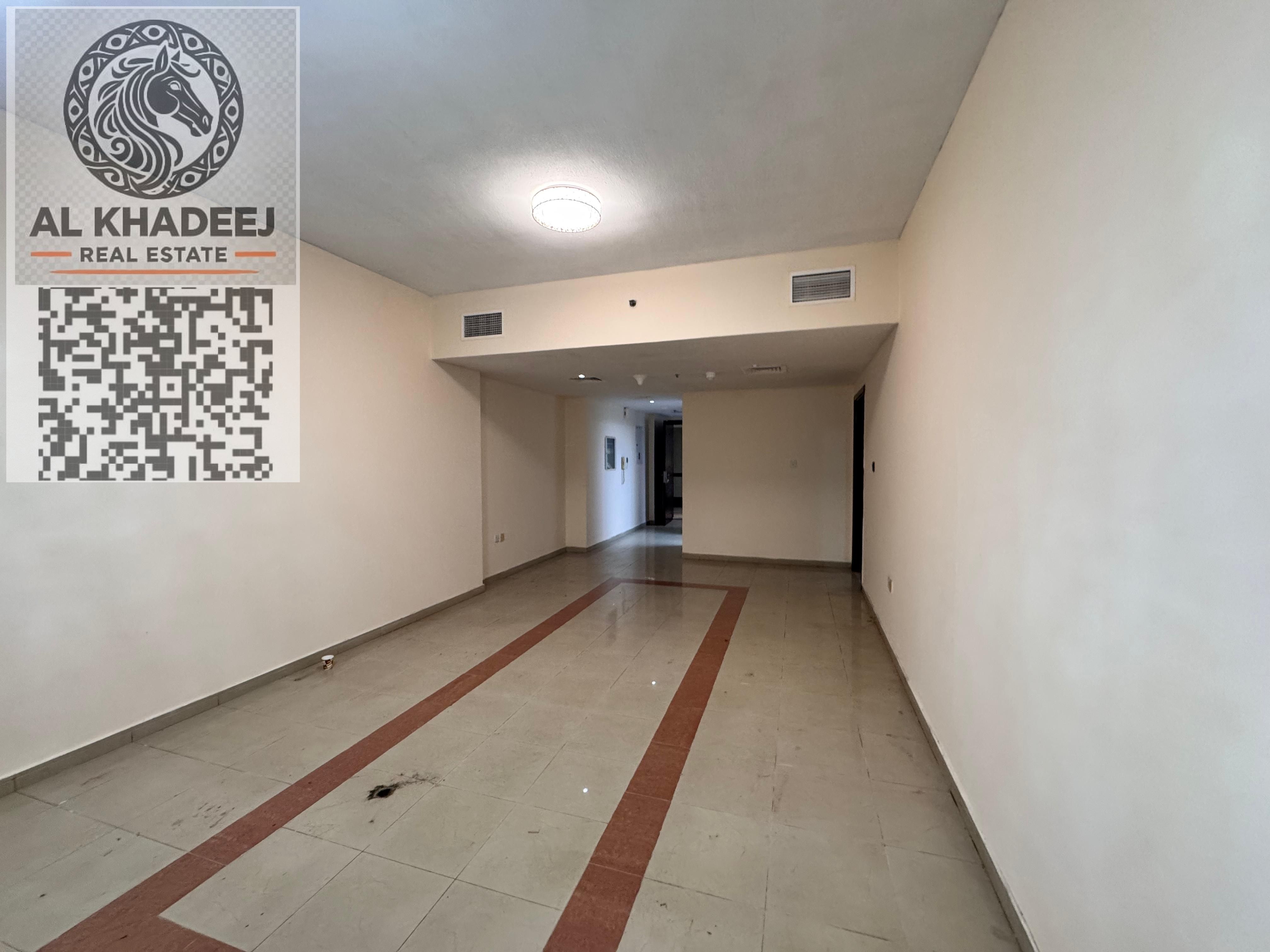 Master bedroom | 2 bathrooms | Open sea view balcony | Built-in wardrobes | Central gas