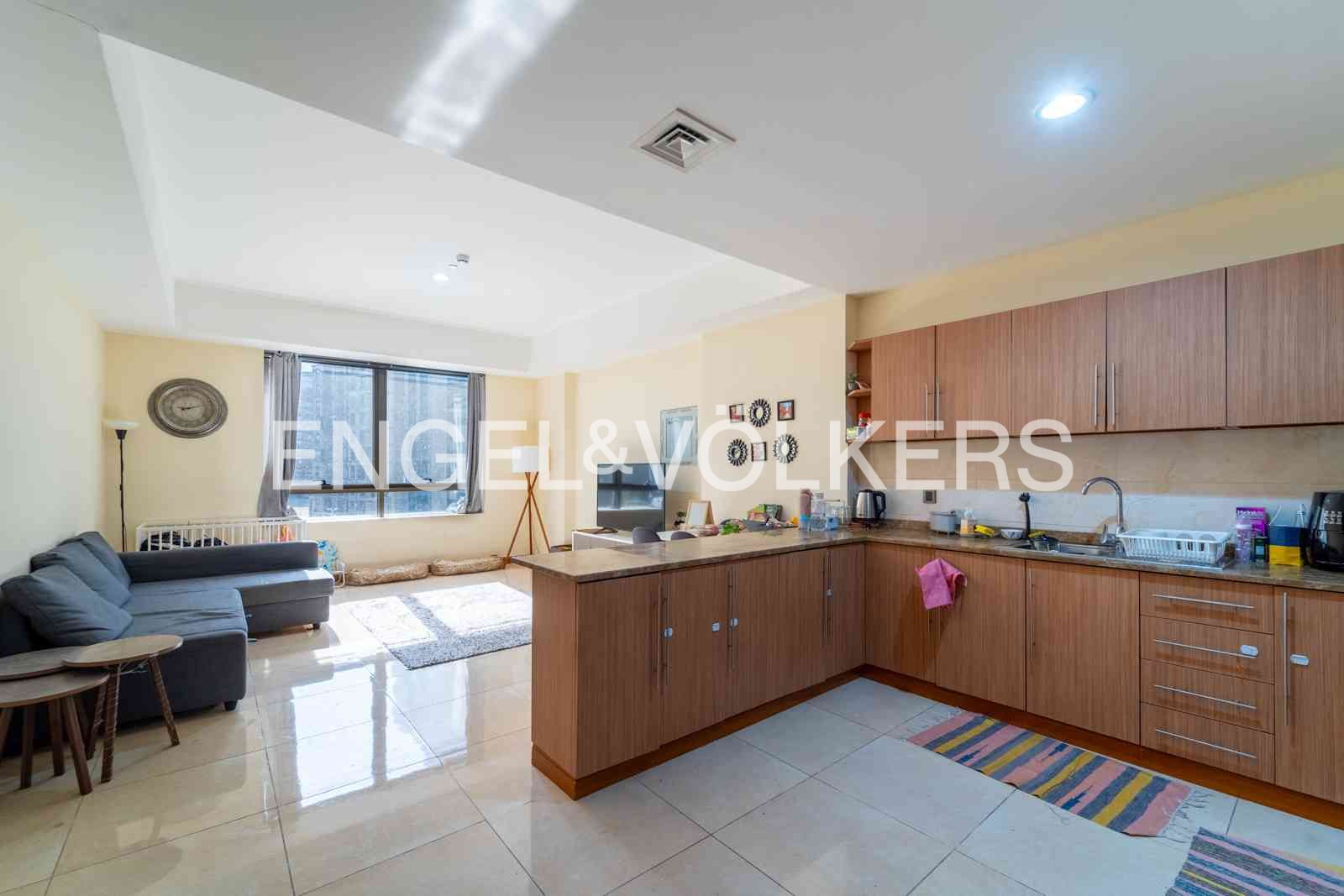 Prime Location Apartment | Lush Amenities