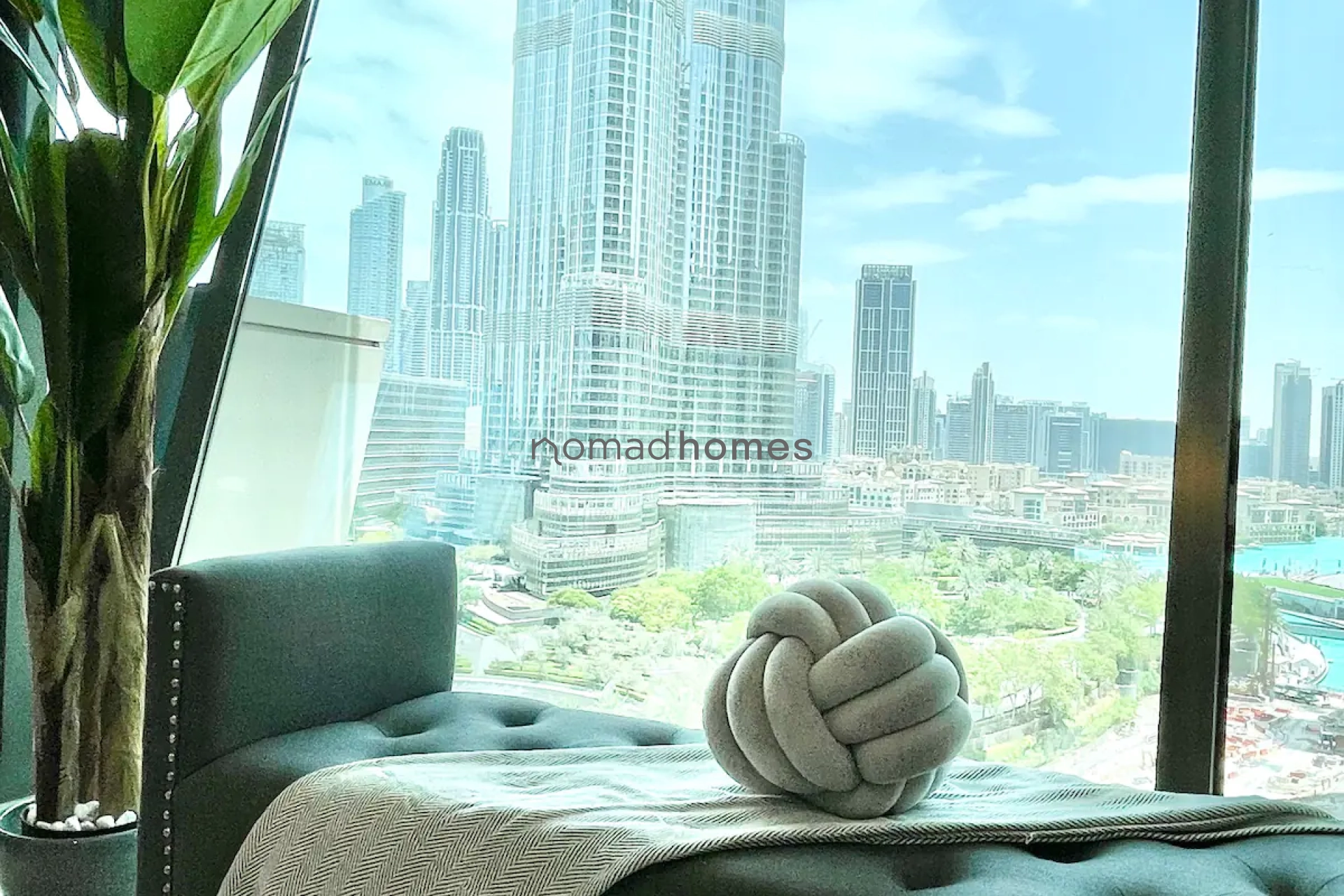 PRIME BURJ VIEW | METRO ACCESS | LUXURY LIVING