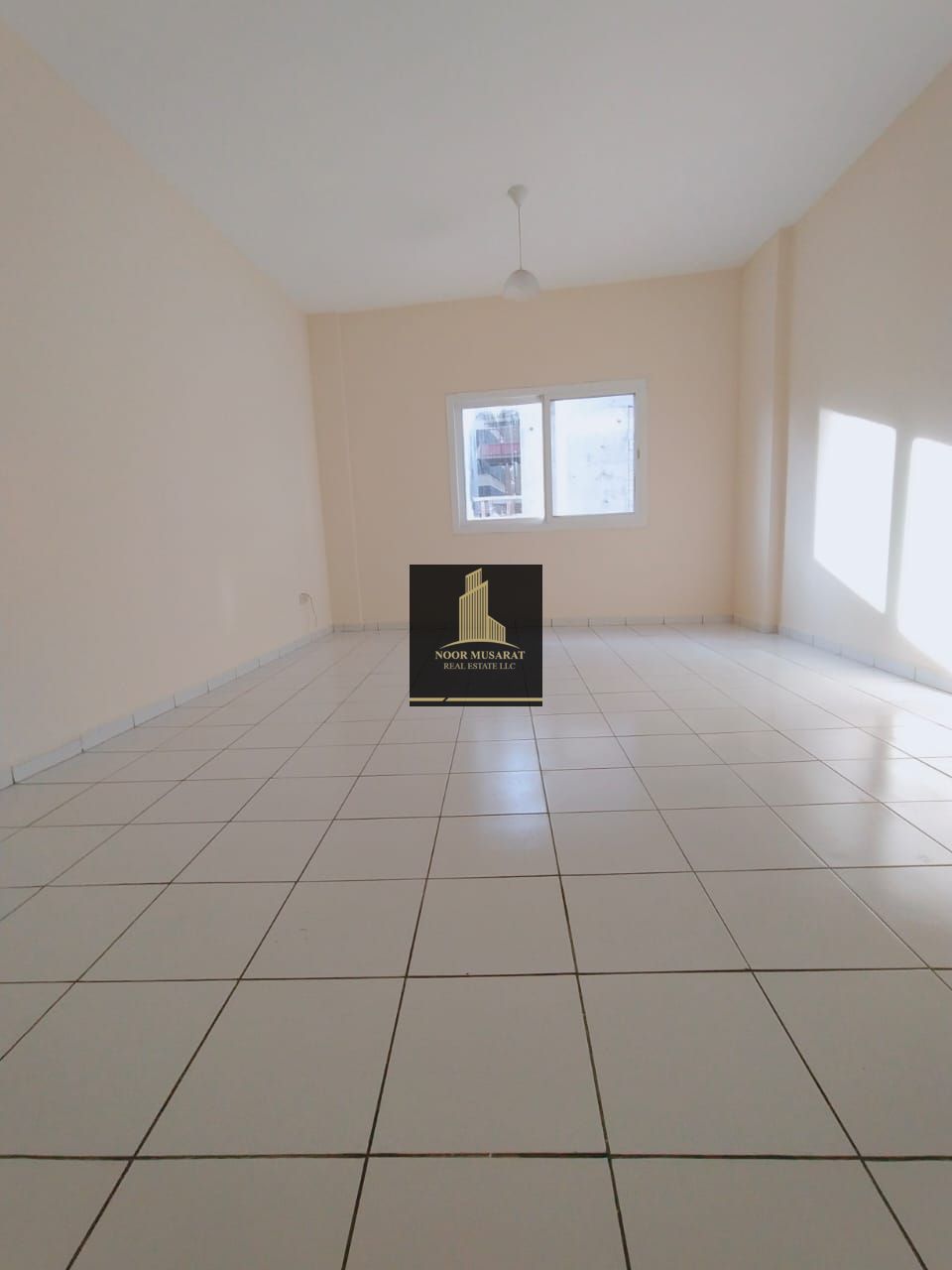 No Building Managment Charges! Spacious 2Bhk With 2Washroom + Balcony Just In 40k For Family Close To Al Nahda Park Shj Call Hamza
