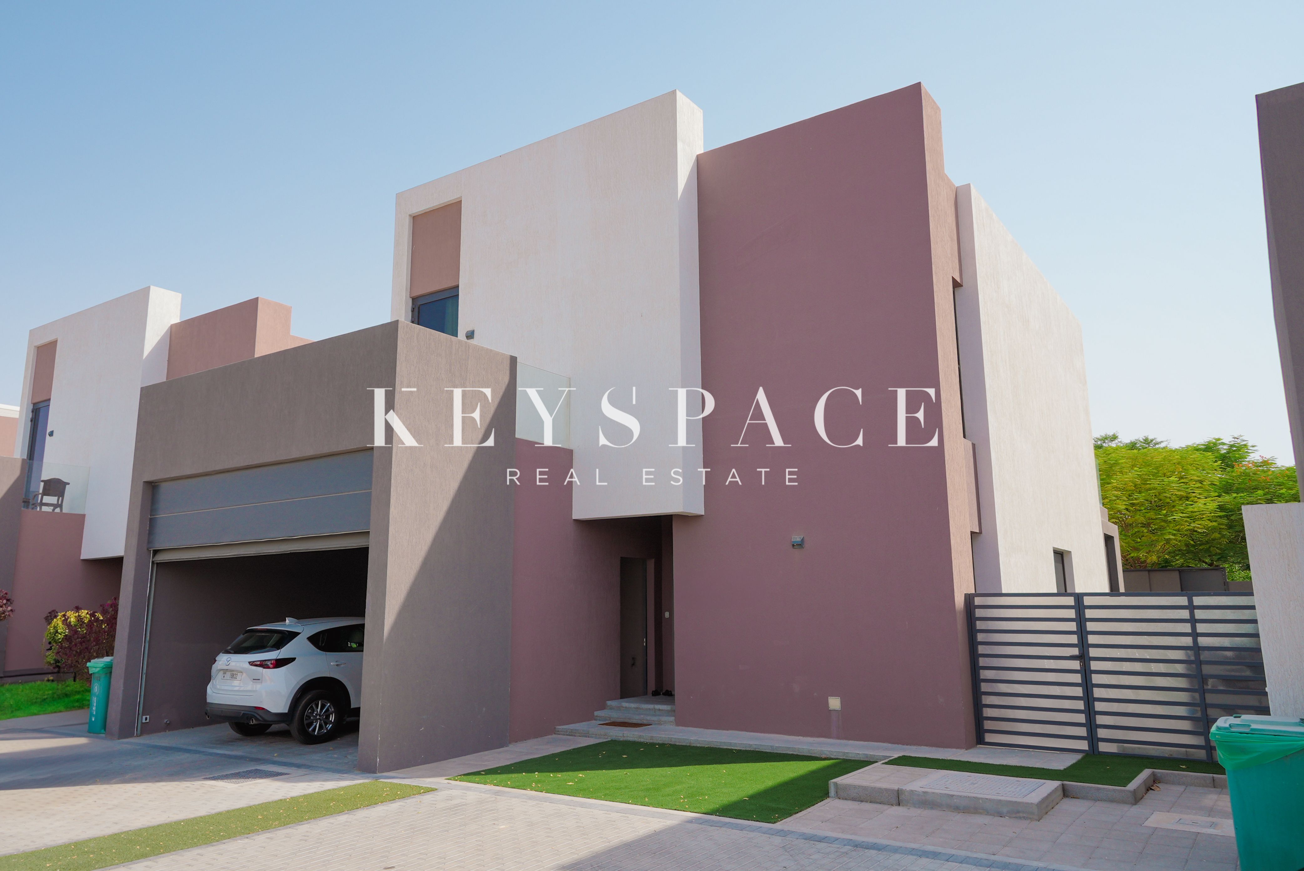 Elegant Villa | Proximity to City Centre | Resale Opportunity