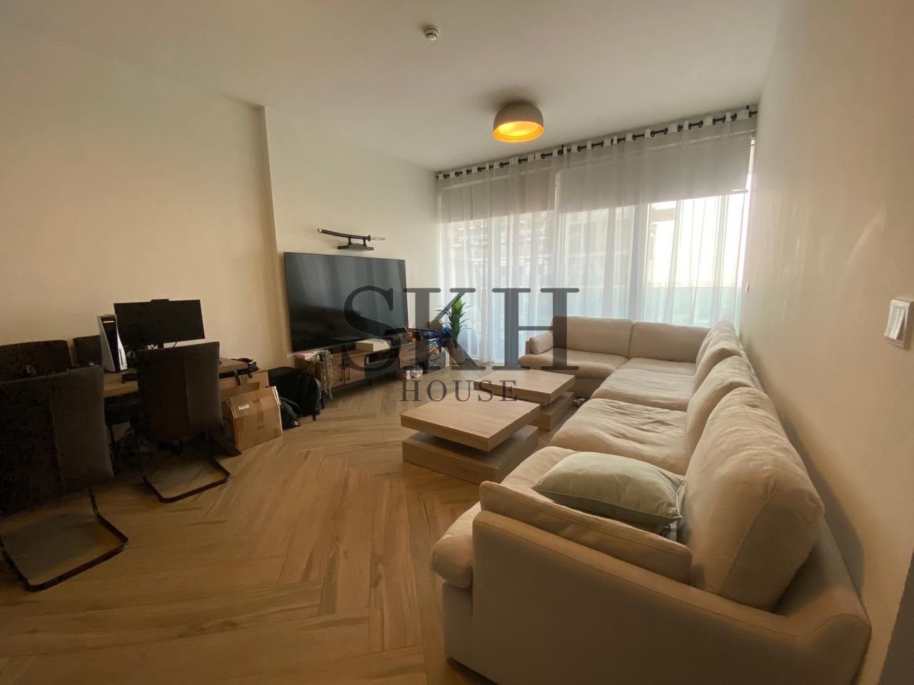 Luxury 1-Bedroom | Fully Furnished & Vacant | Ready to Move In