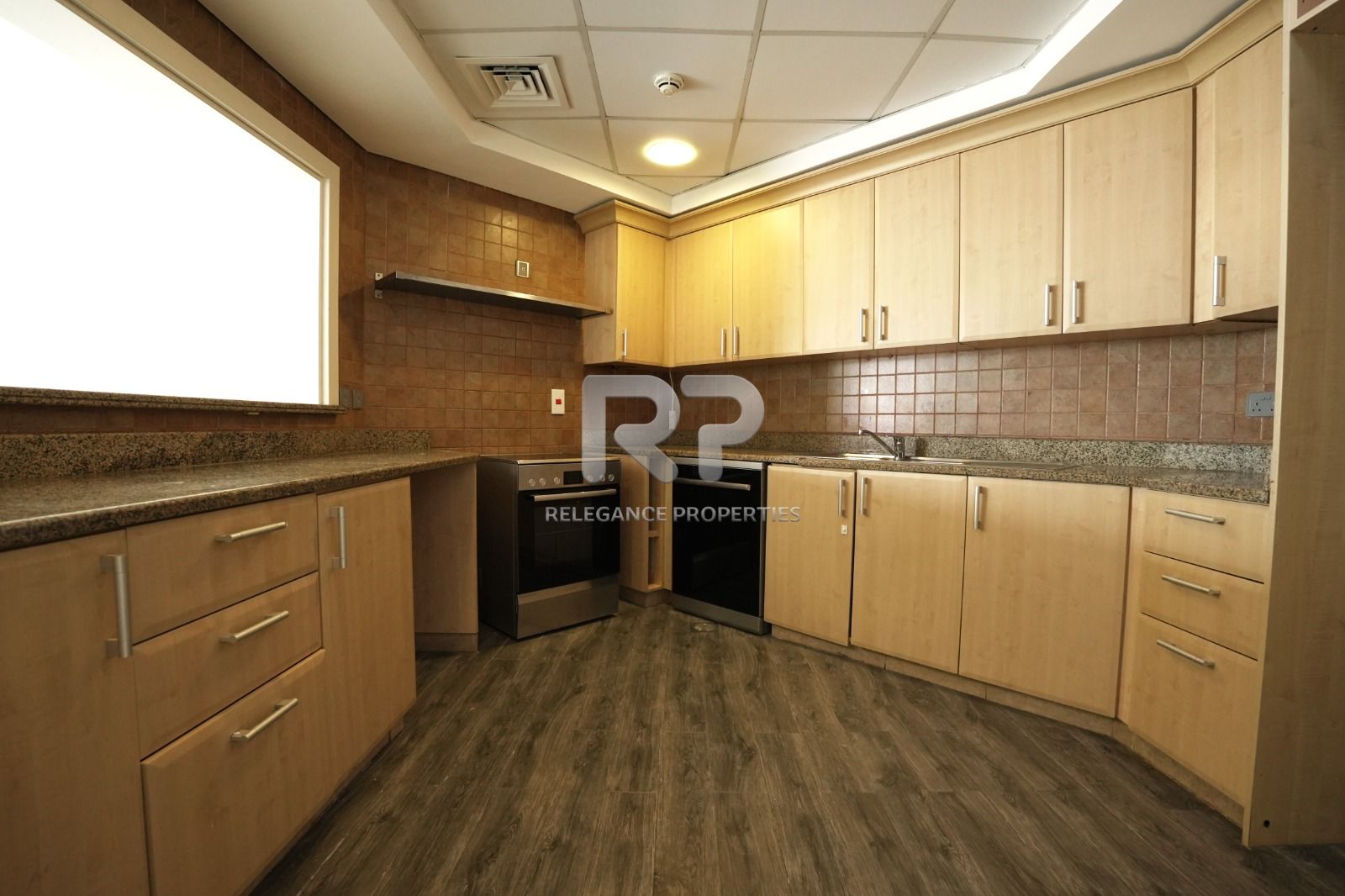 Bright & Upgraded | Elevated Living | Park & Golden Mile View