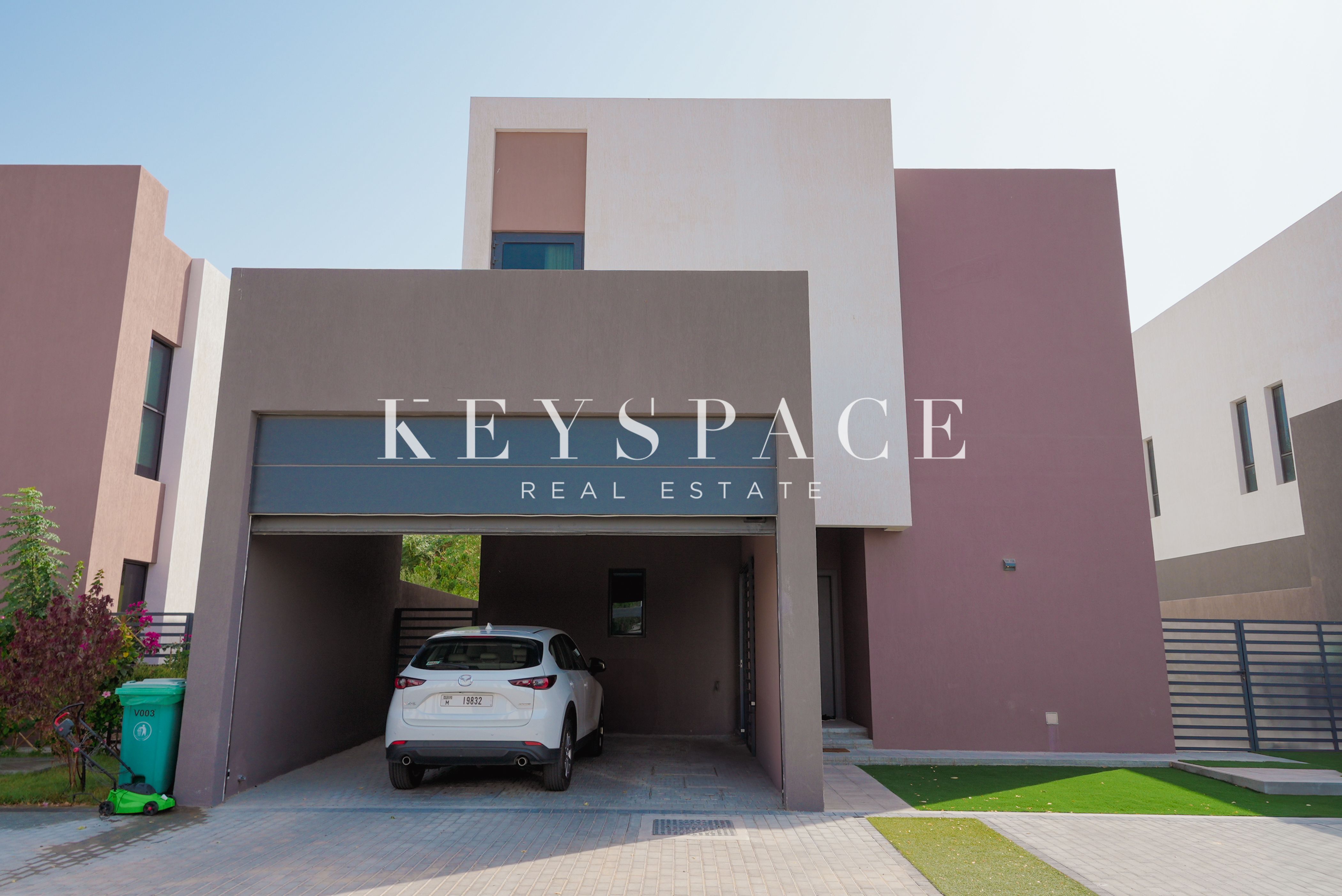 Luxurious Villa | Proximity to Top Amenities | Resale Opportunity