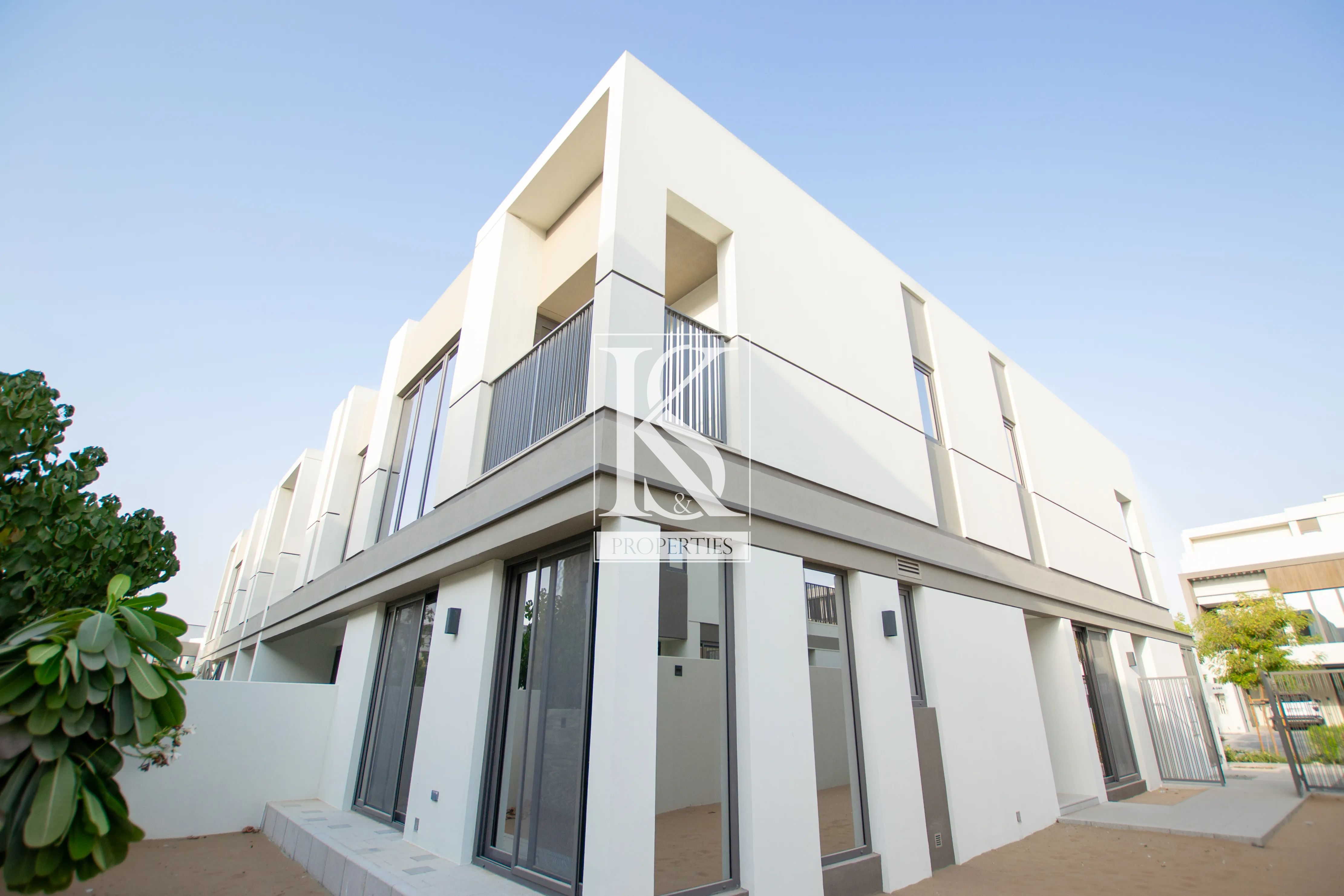 Elegant Family Haven in Prime Location of Dubai