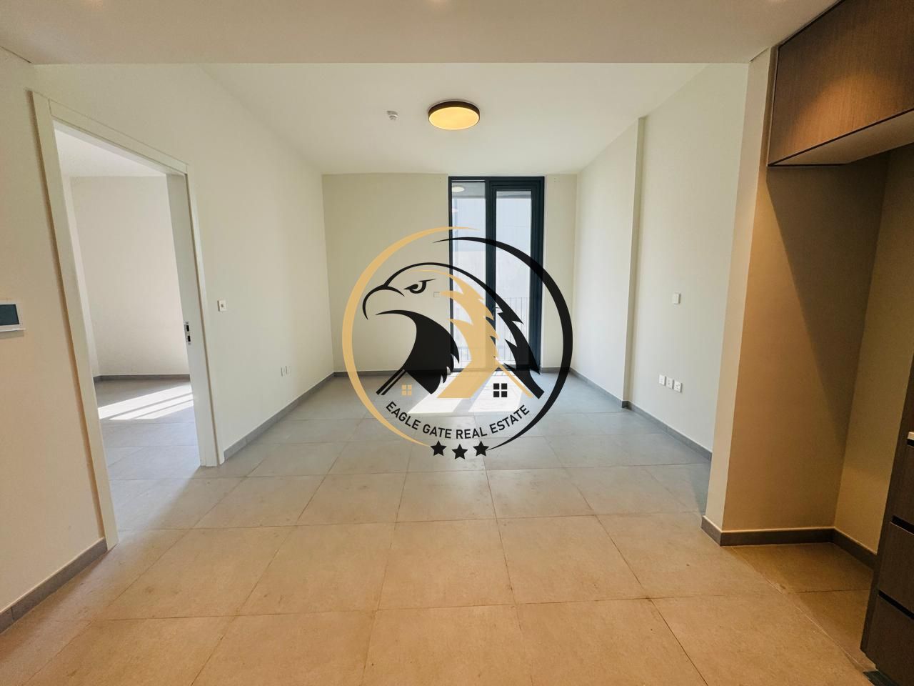 Luxurious!! 1bhk Apartment available Master bedroom with Balcony