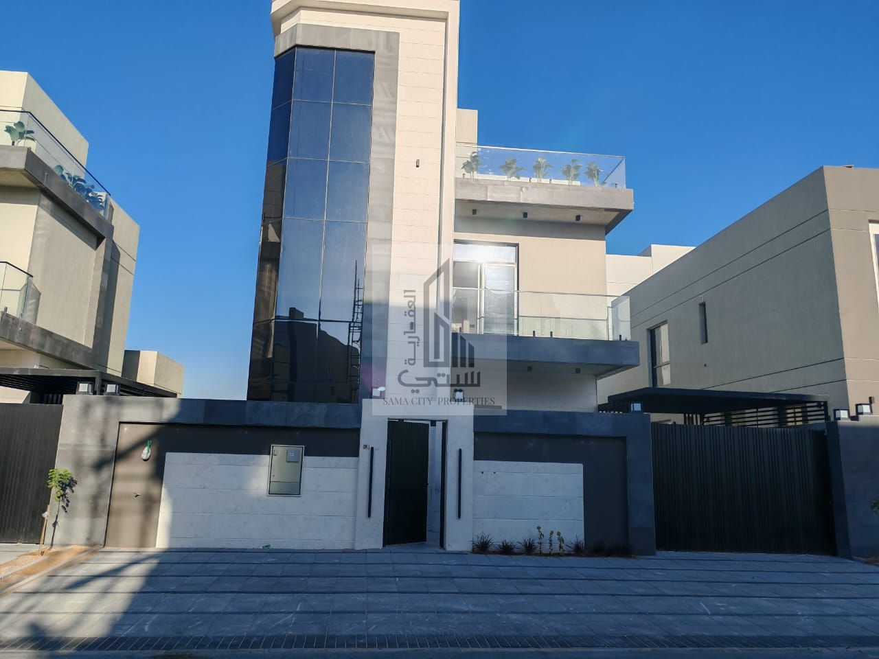 Dream Villa | Modern Design | 5 Master Bedrooms | Prime Location