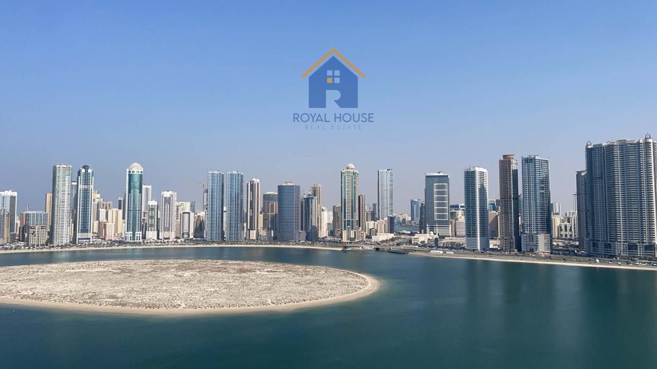 Luxury apartment with stunning views of Al Khan Lagoon Lake and Sea
