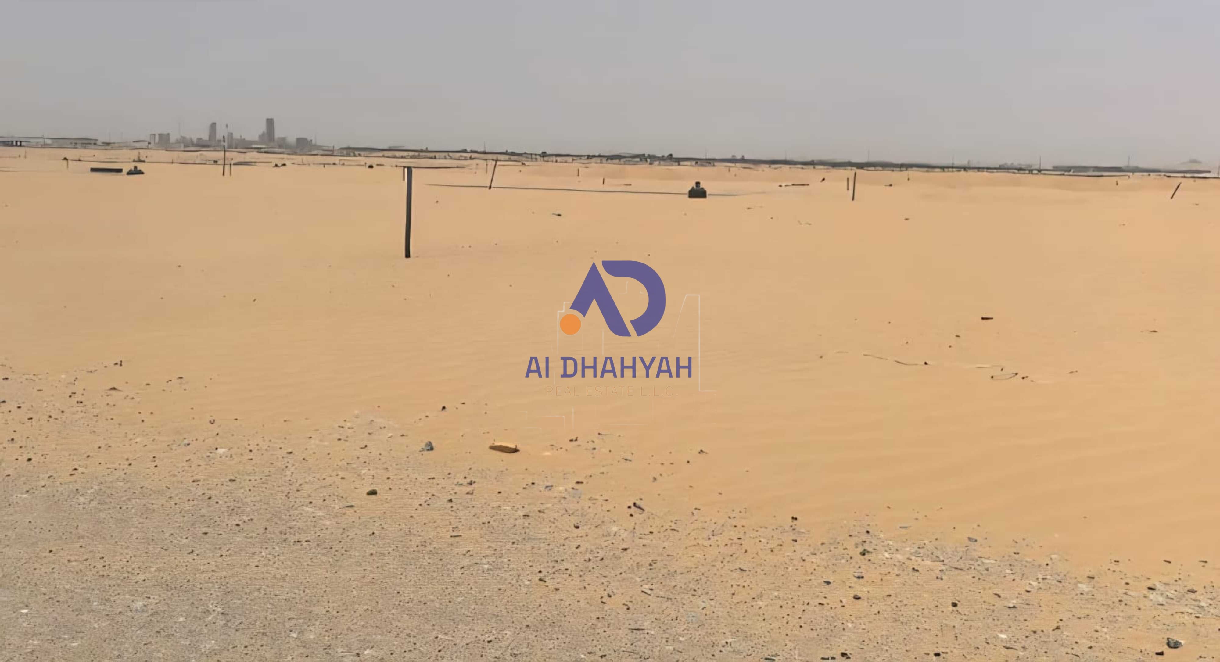 For sale, commercial land in Hoshi, located on three streets in a prime location near the bridge (front)