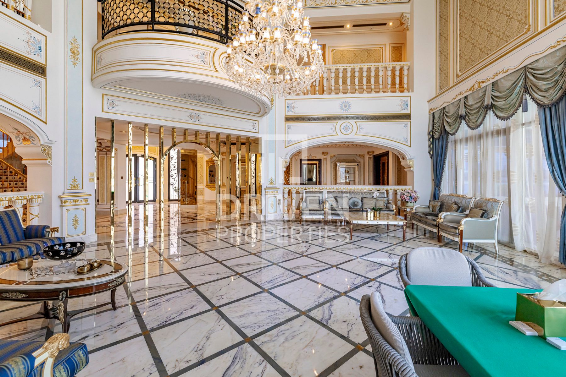 An Icon of Coastal Luxury on Palm Jumeirah